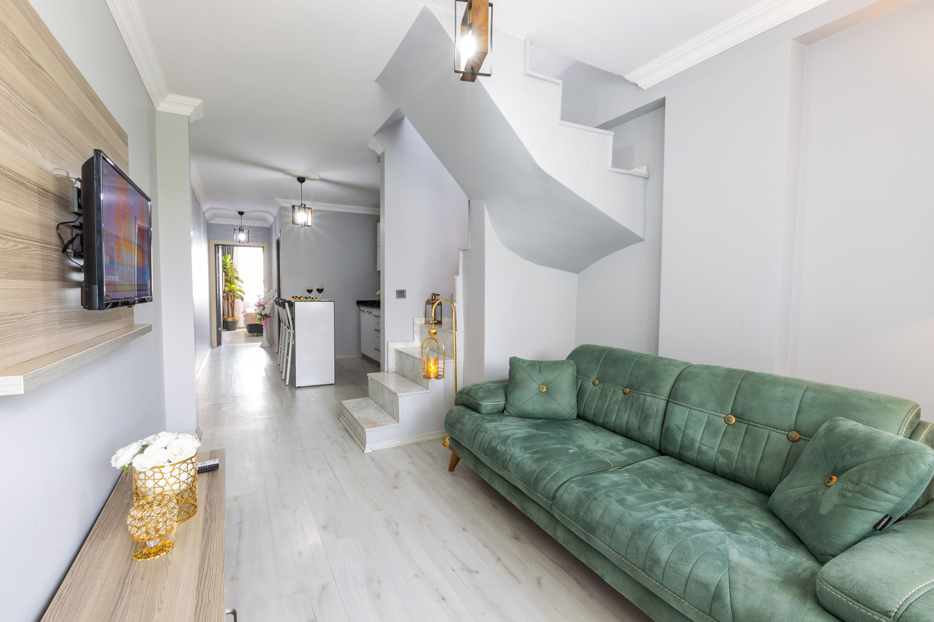 Life Pool Suite Hotel