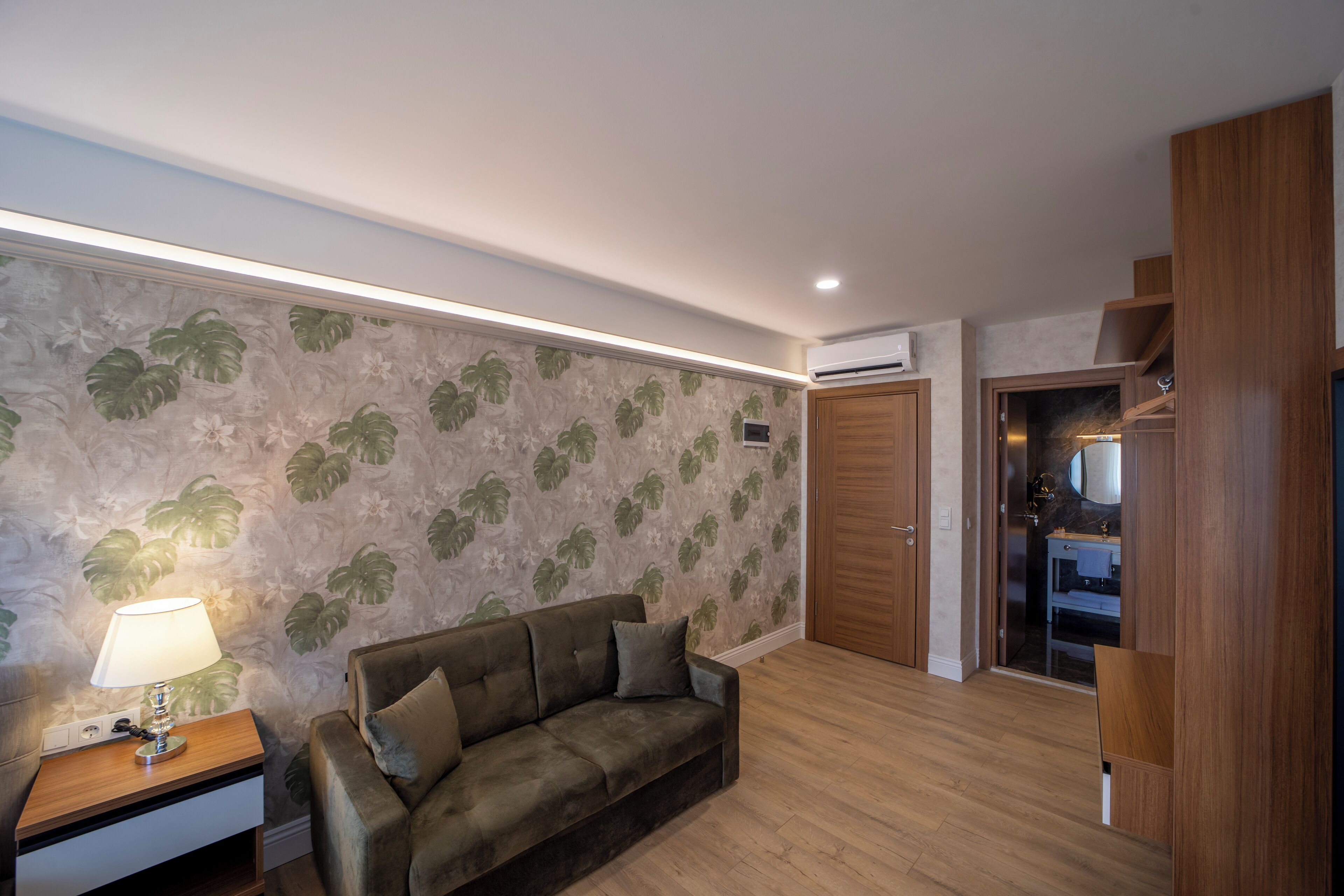 Mell City Suite Hotel