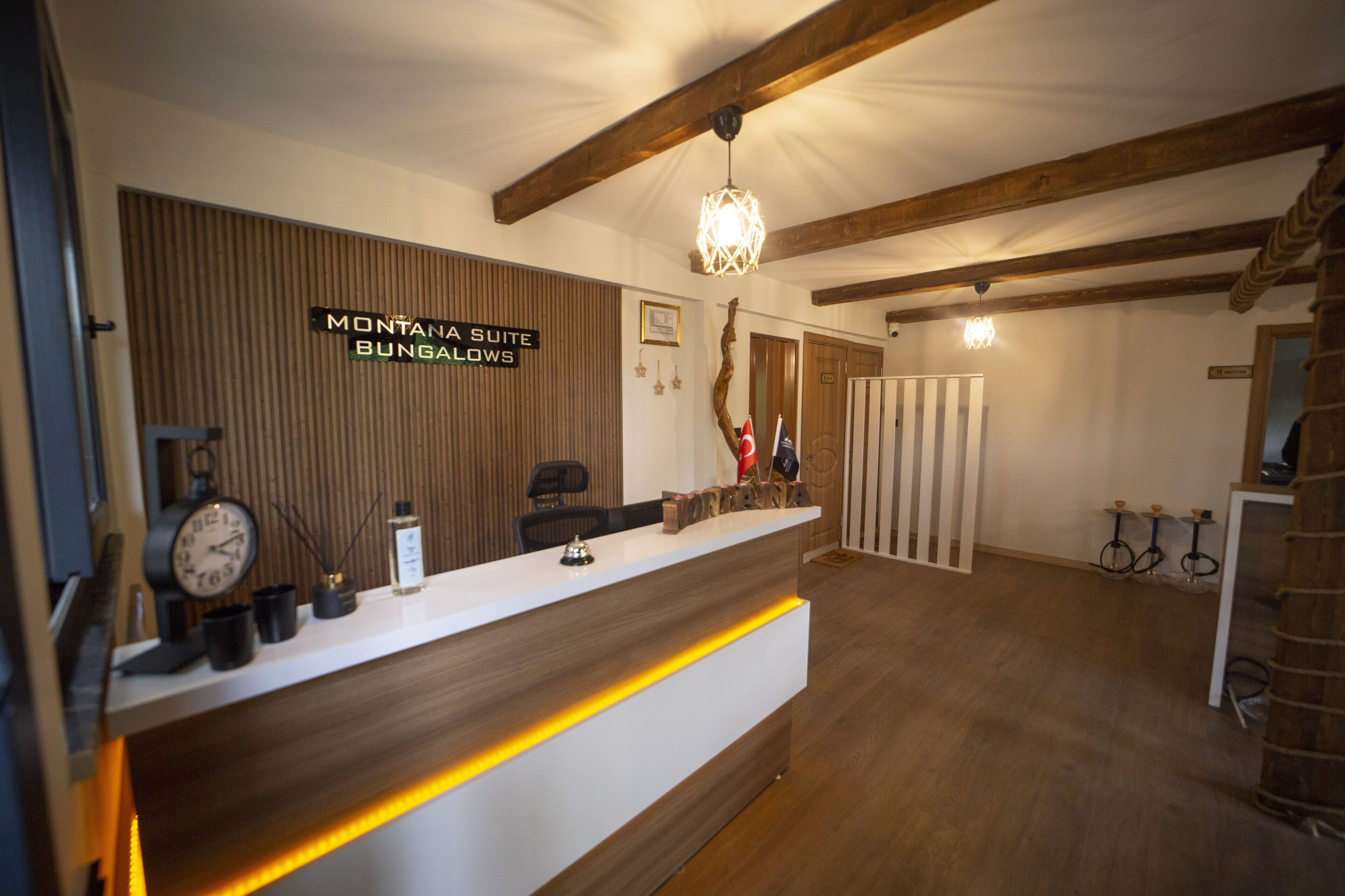 Montana Suite Bungalow