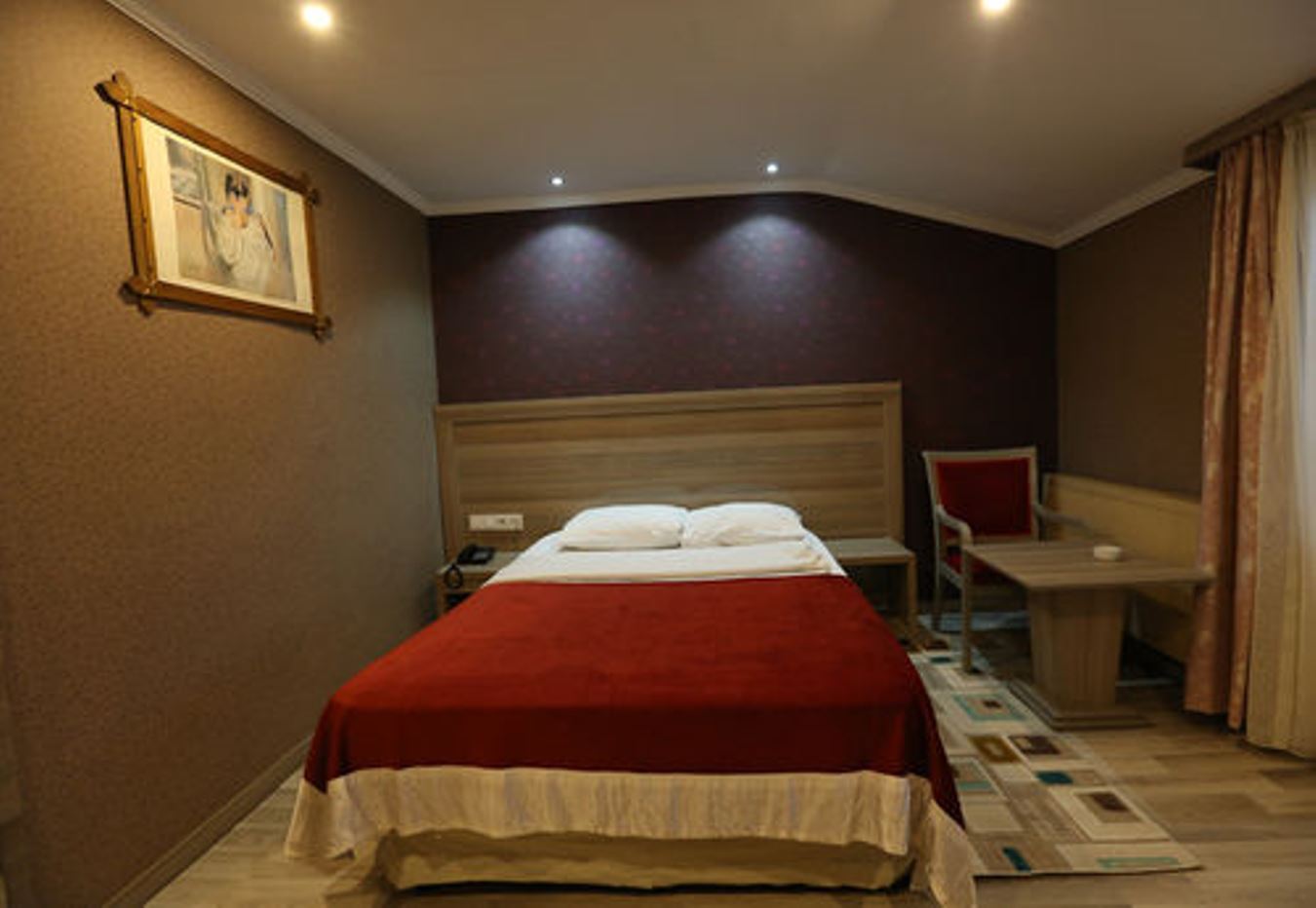 Mora Hotel