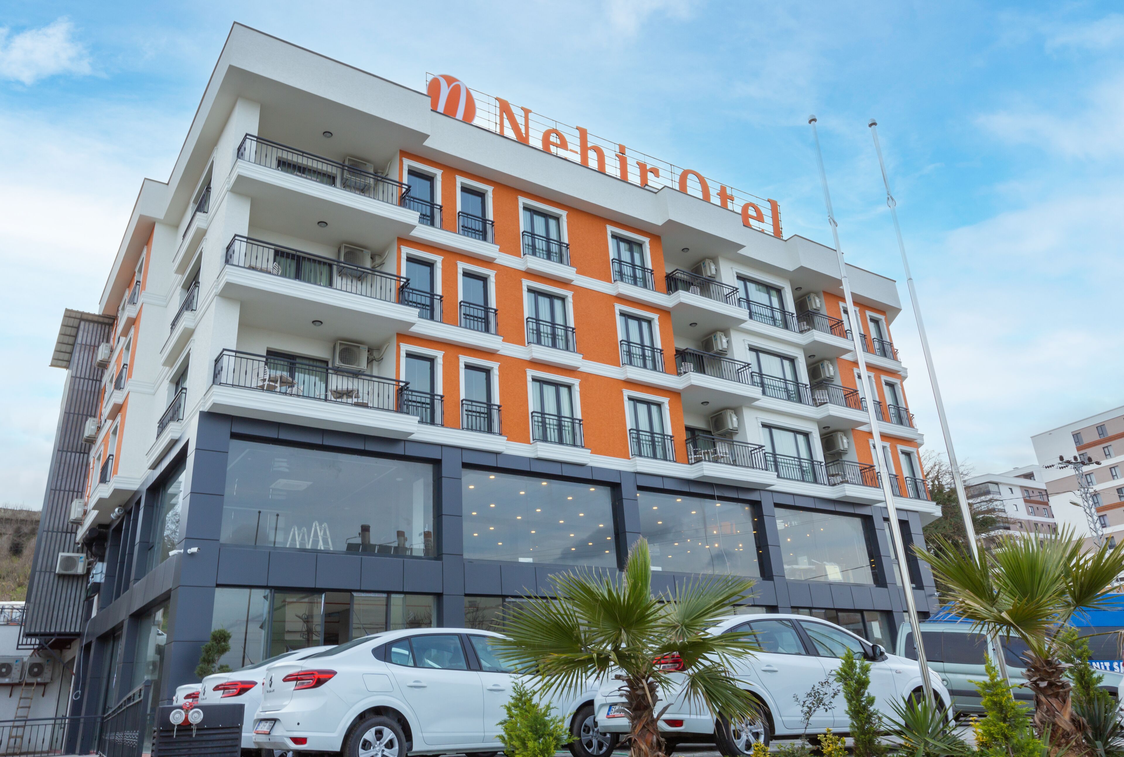 Nehir Otel