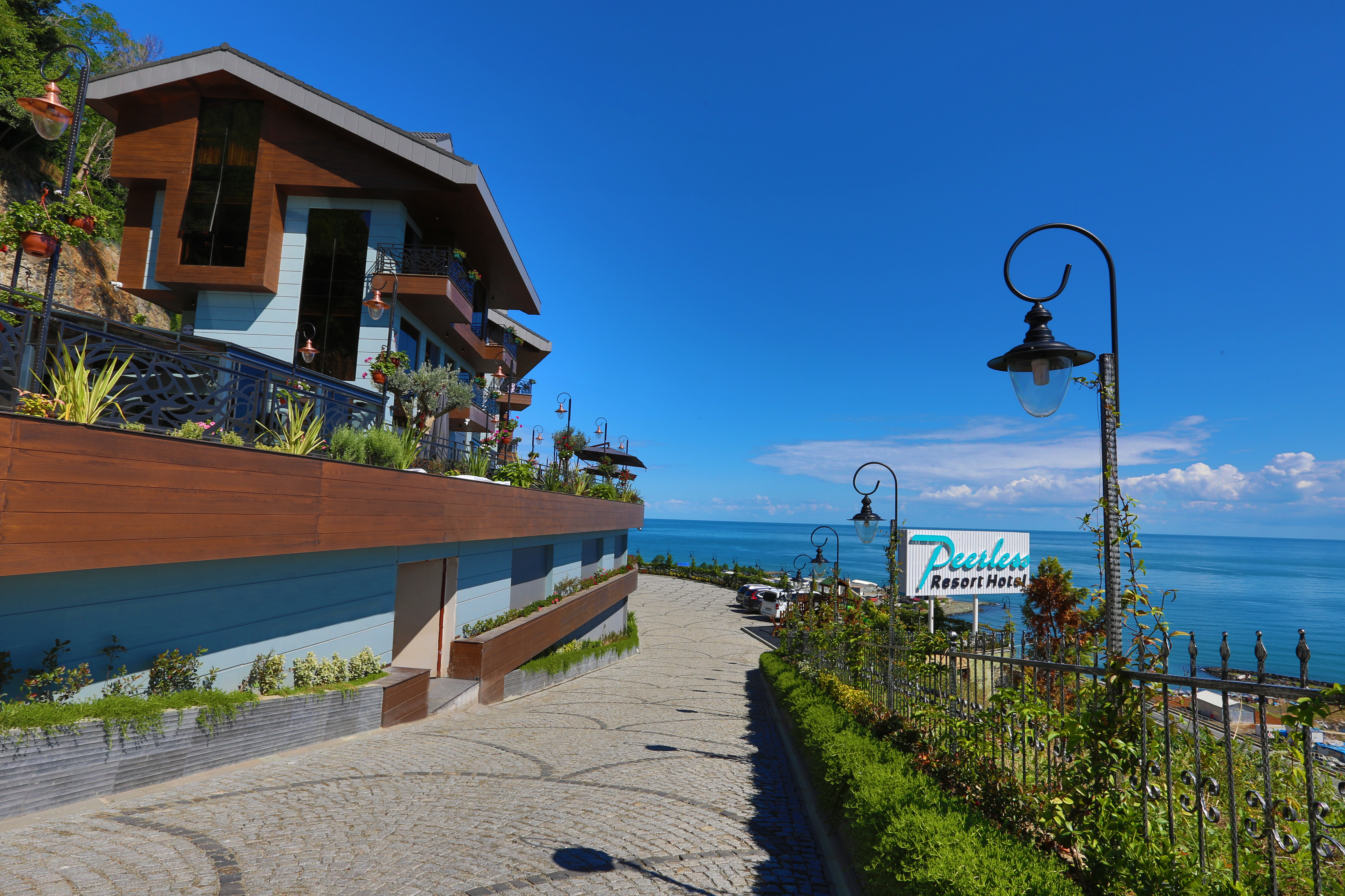 Peerless Villas Hotel