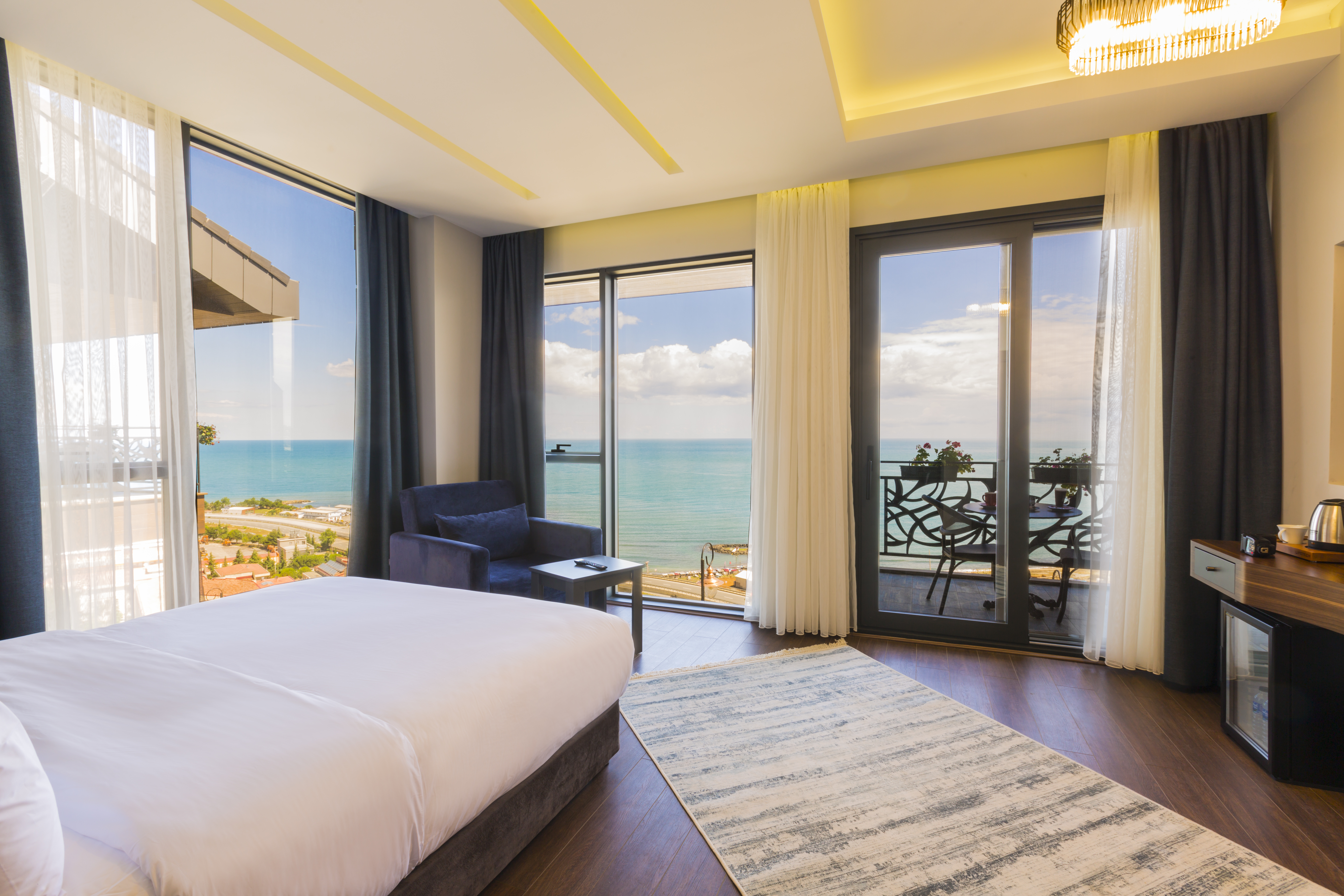 Peerless Villas Hotel