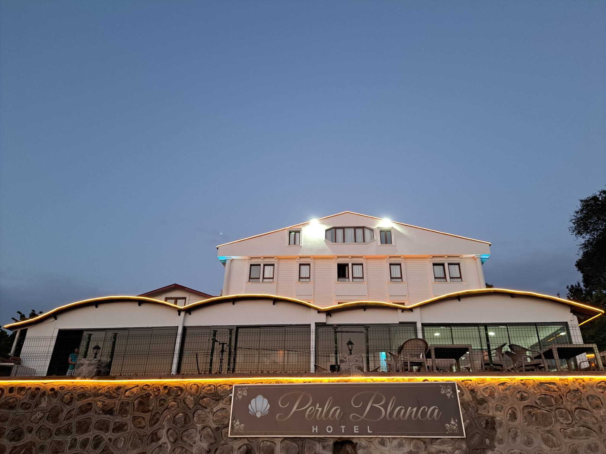 Perla Blanca