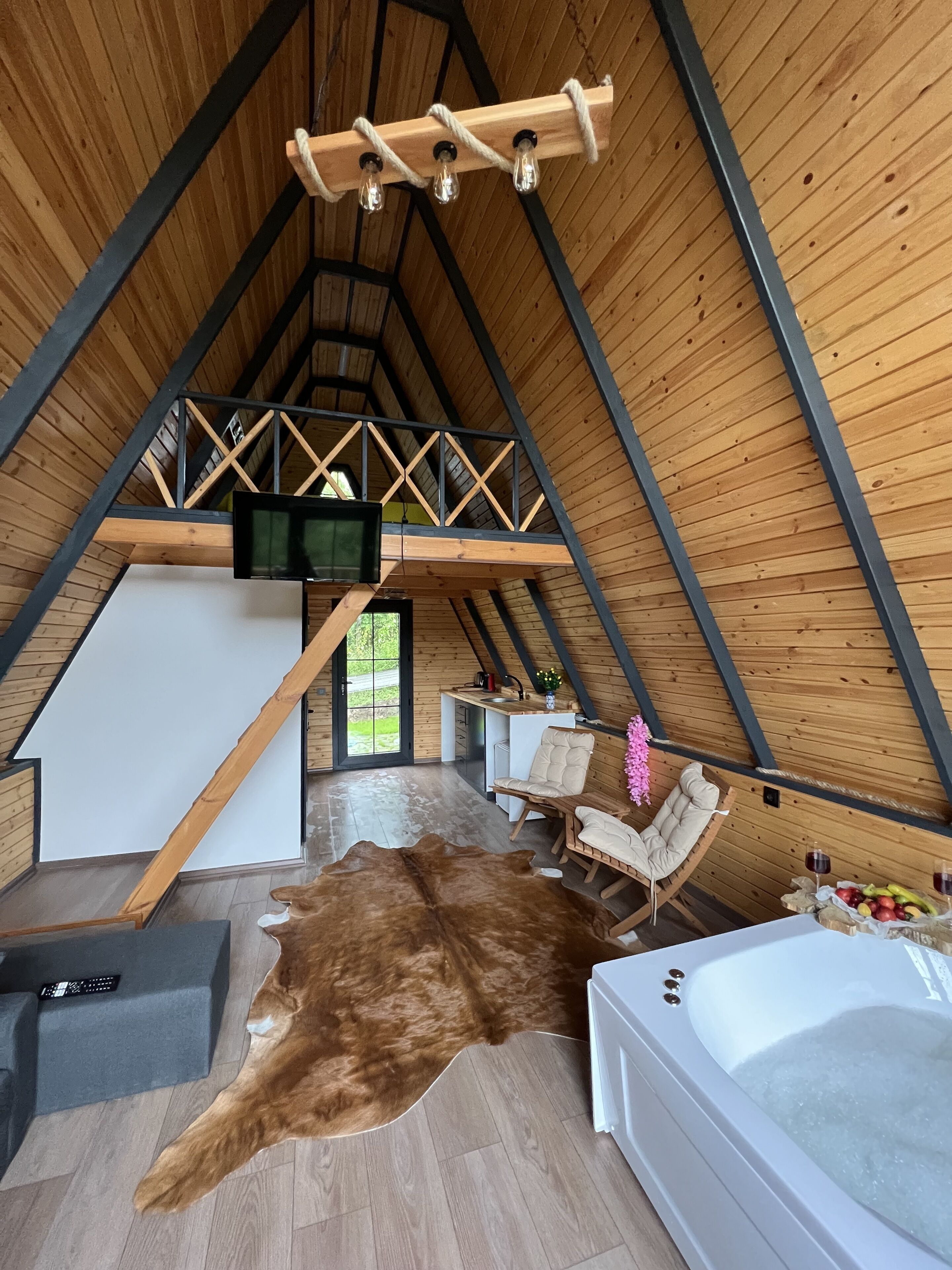 Queen City Hotel And Bungalov