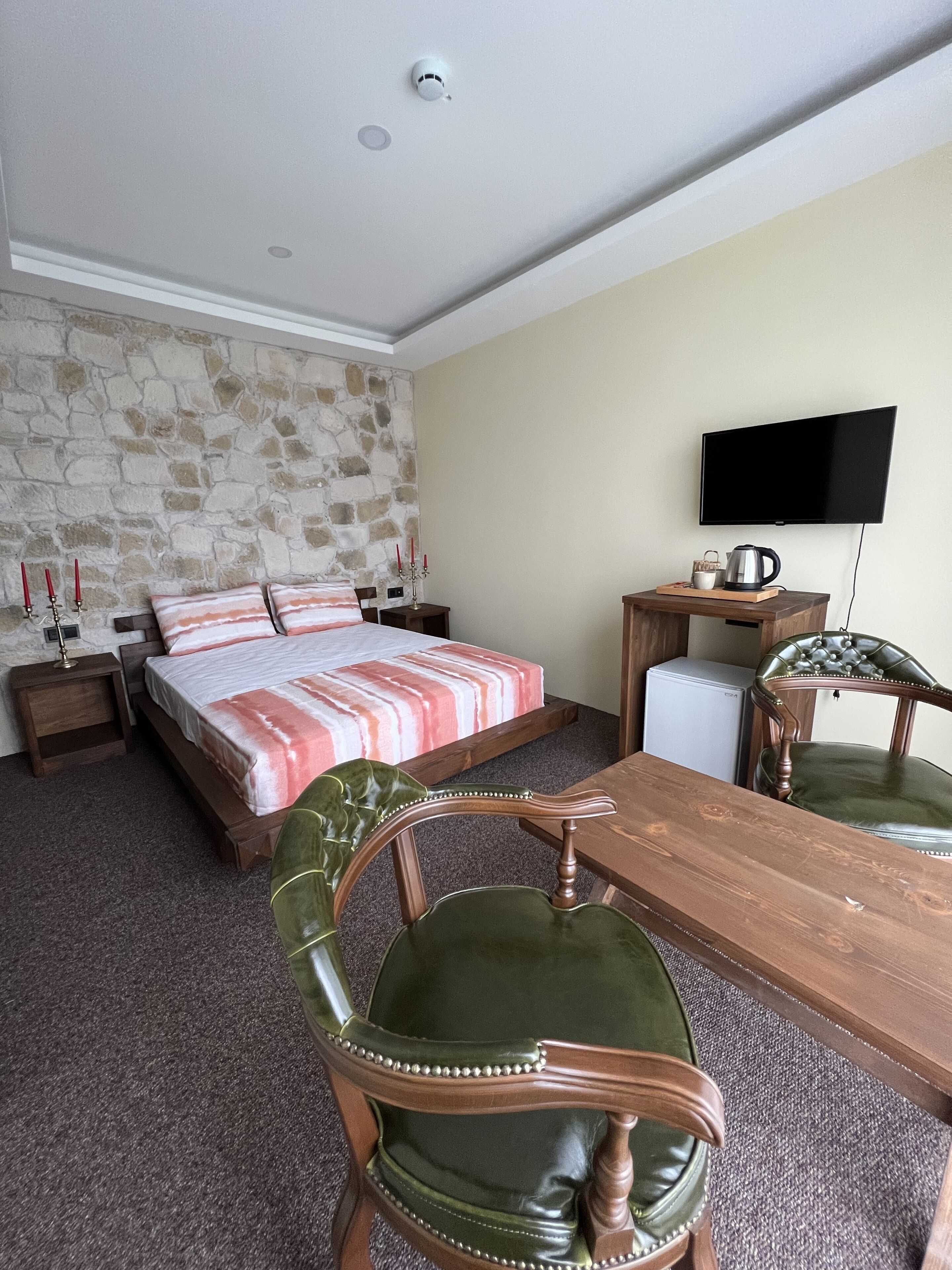 Queen City Hotel And Bungalov