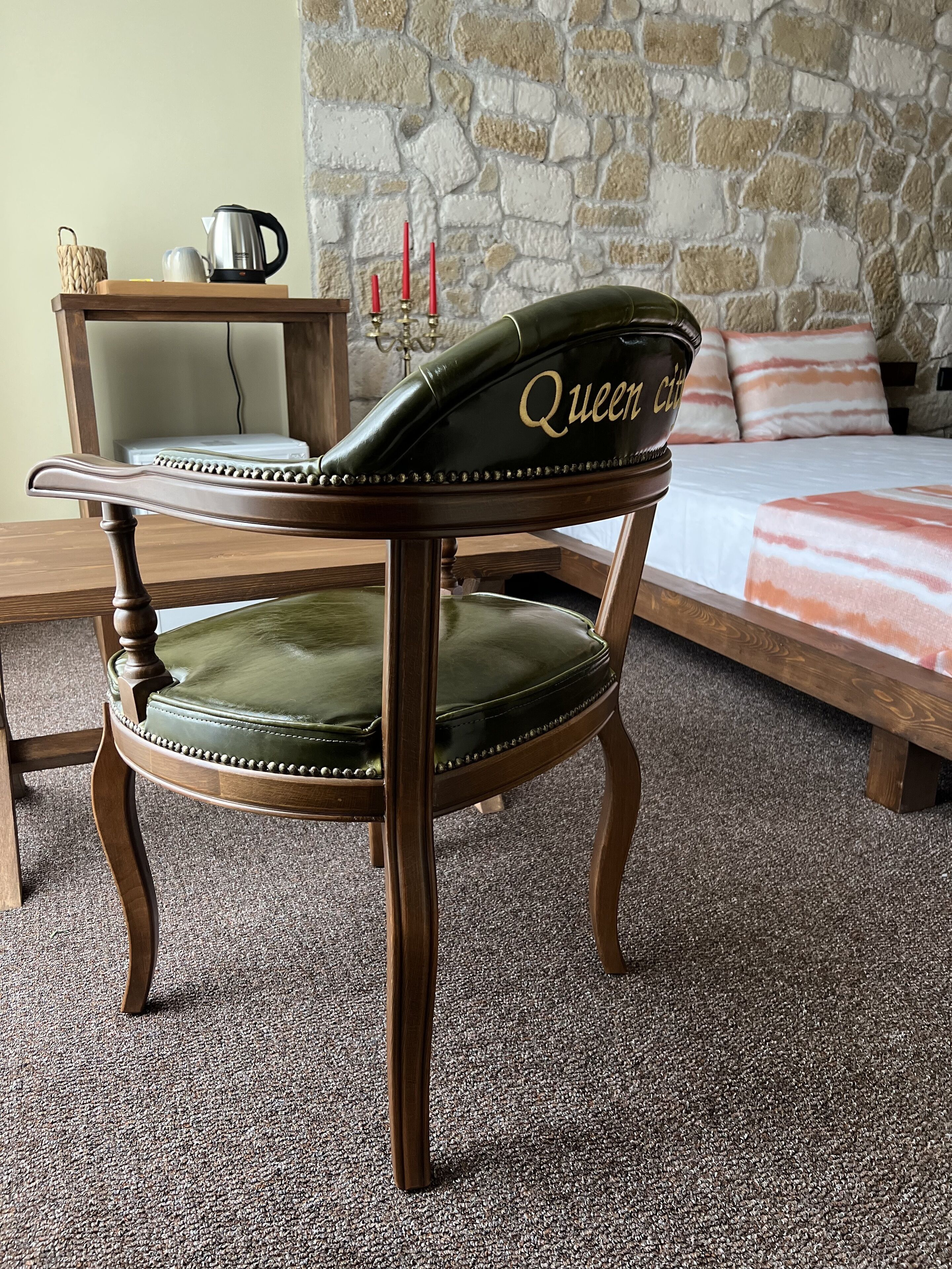 Queen City Hotel And Bungalov