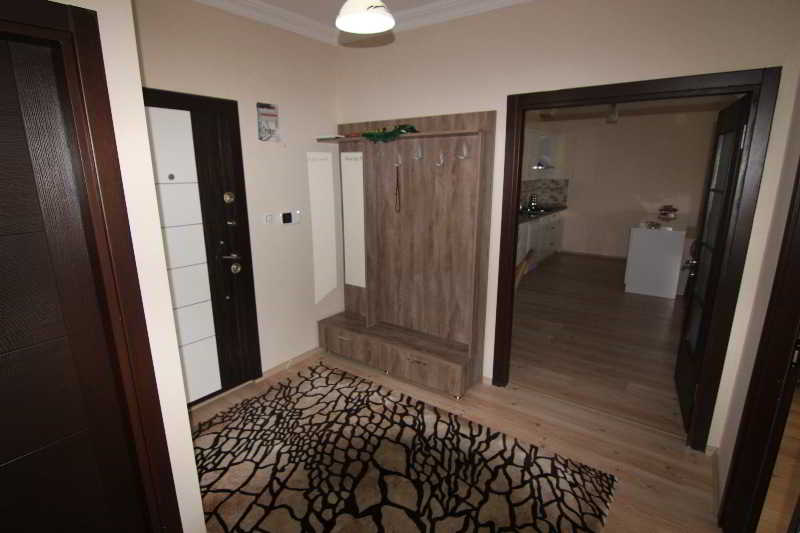 Royal Life Residence