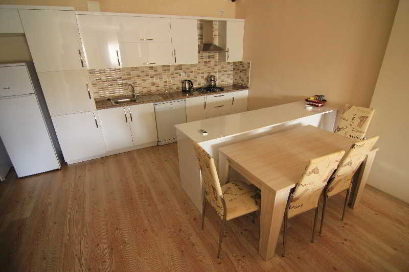 Royal Life Residence