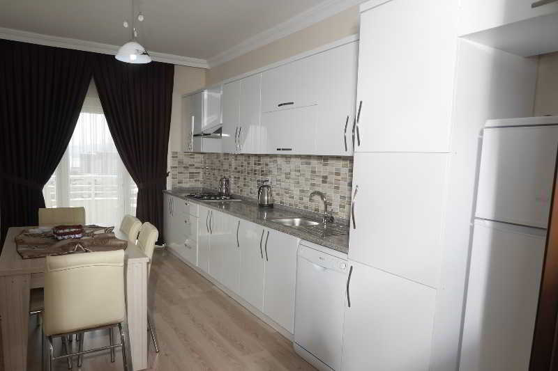 Royal Life Residence