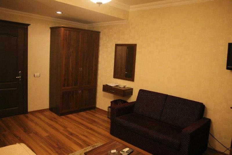 Green Palace Suite Hotel