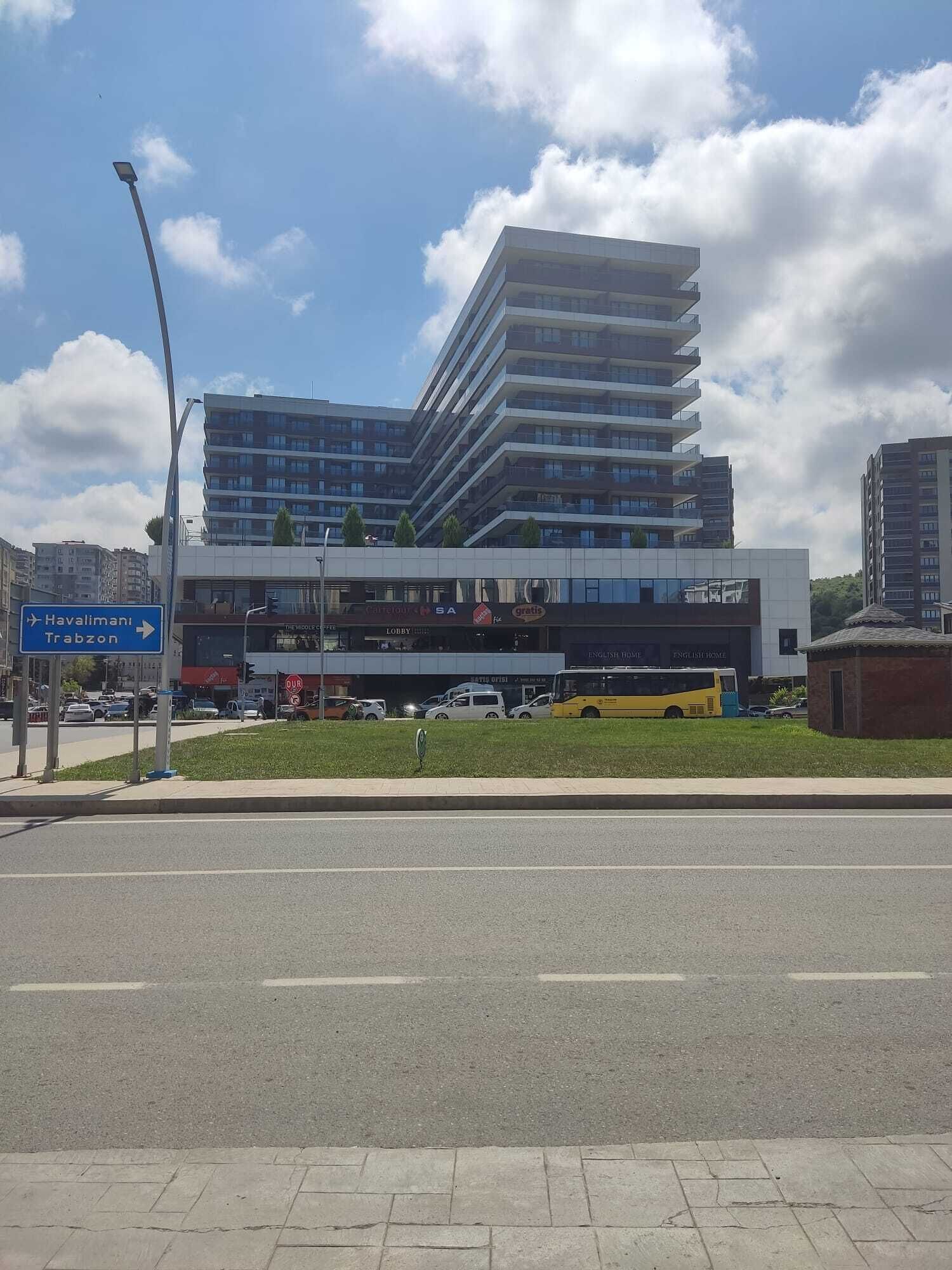 V Center Hotel