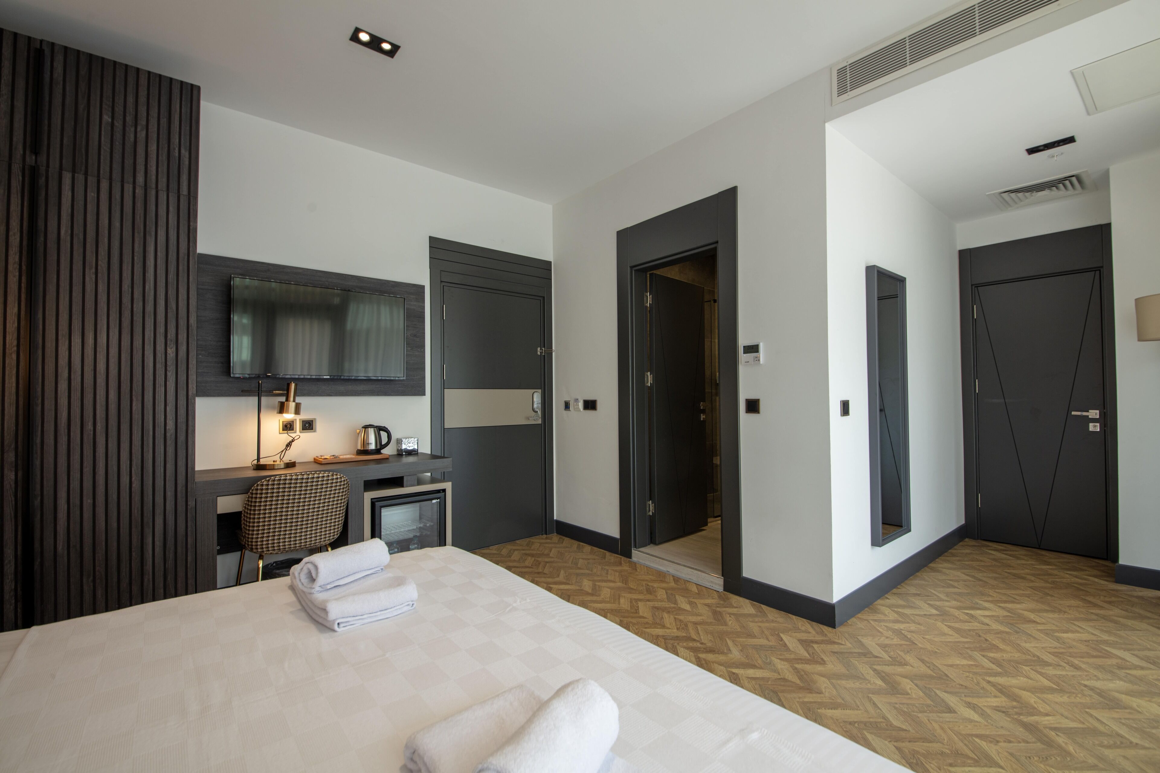 V Center Hotel