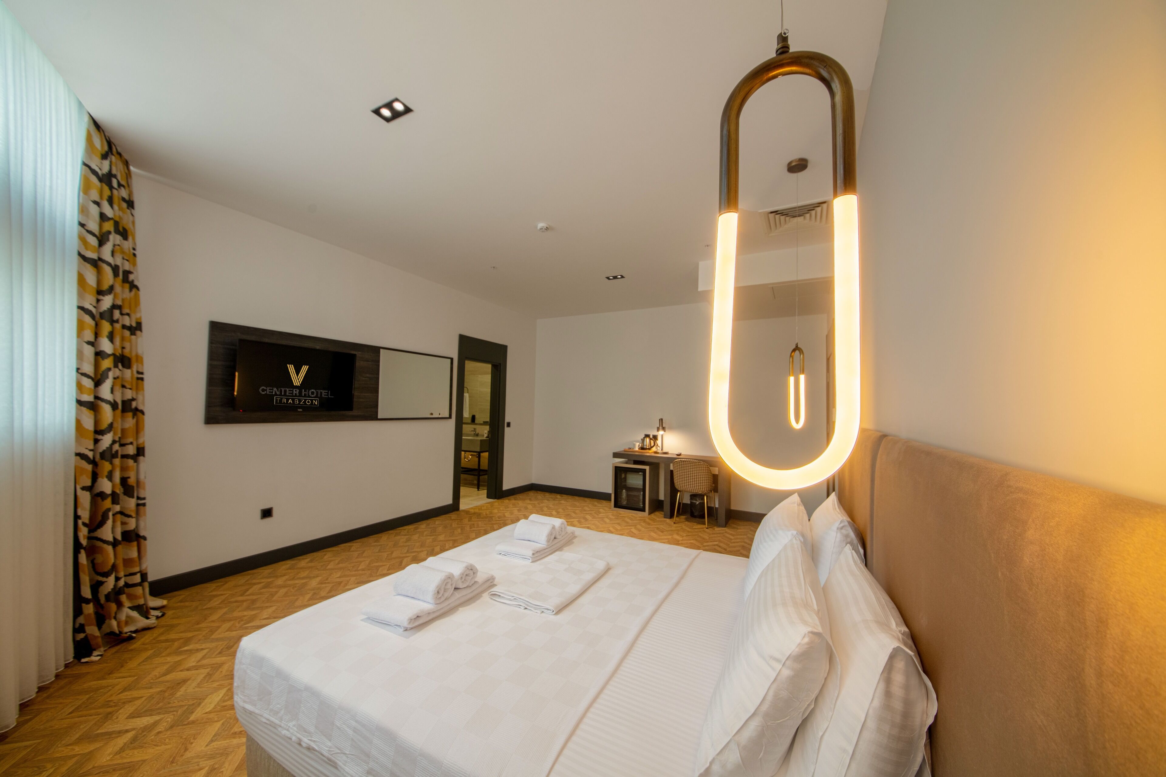 V Center Hotel