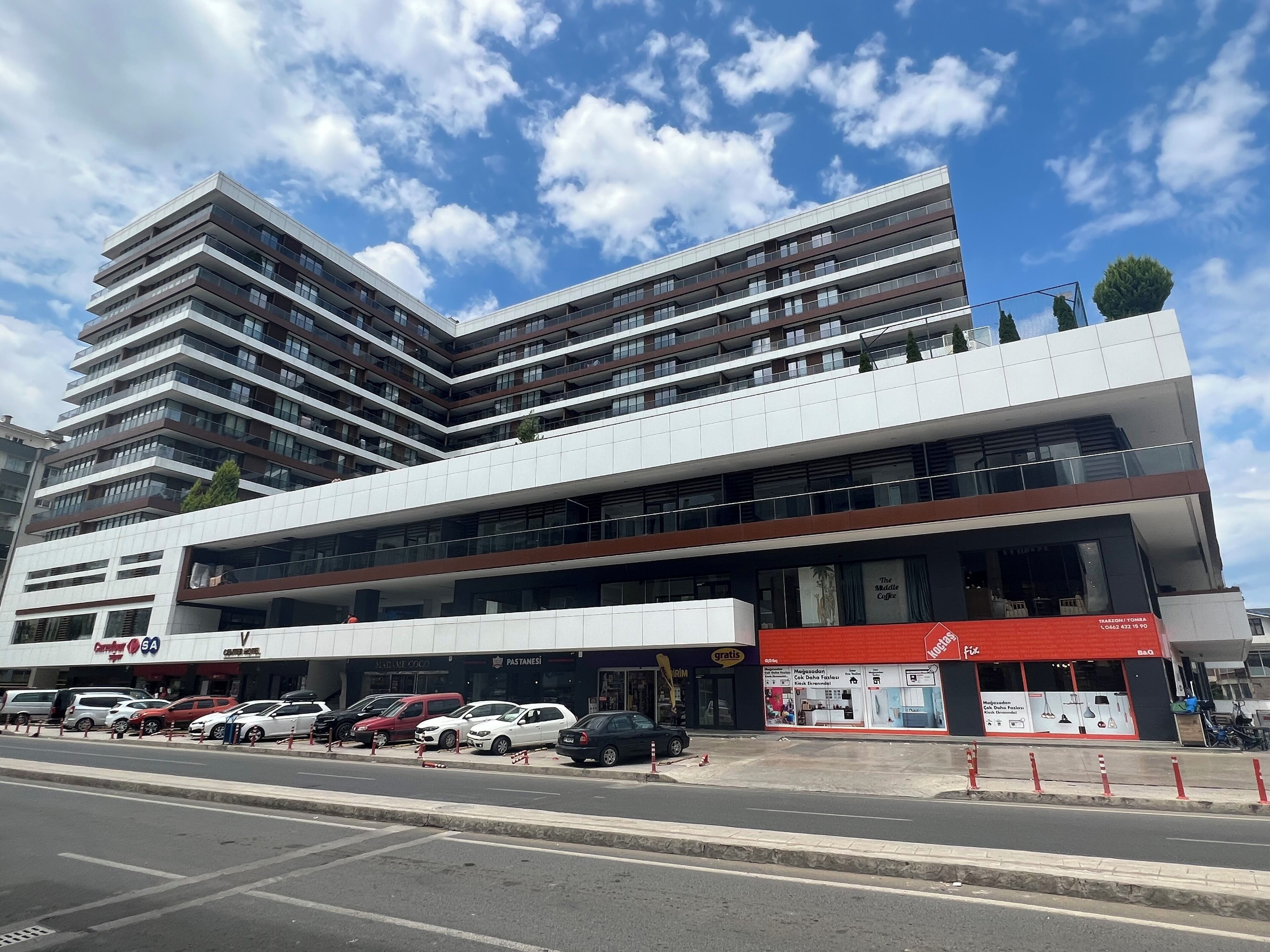 V Center Hotel