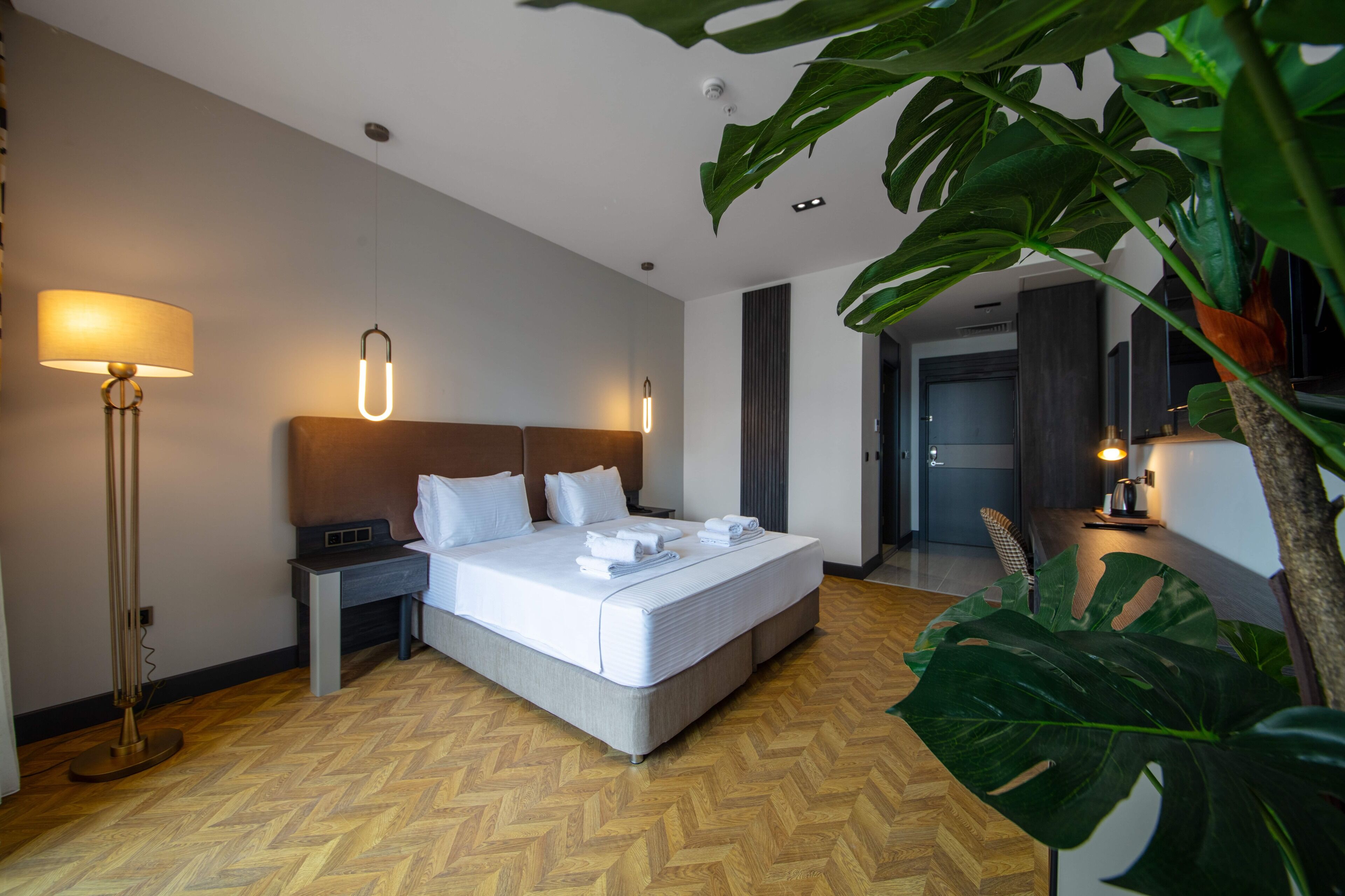 V Center Hotel