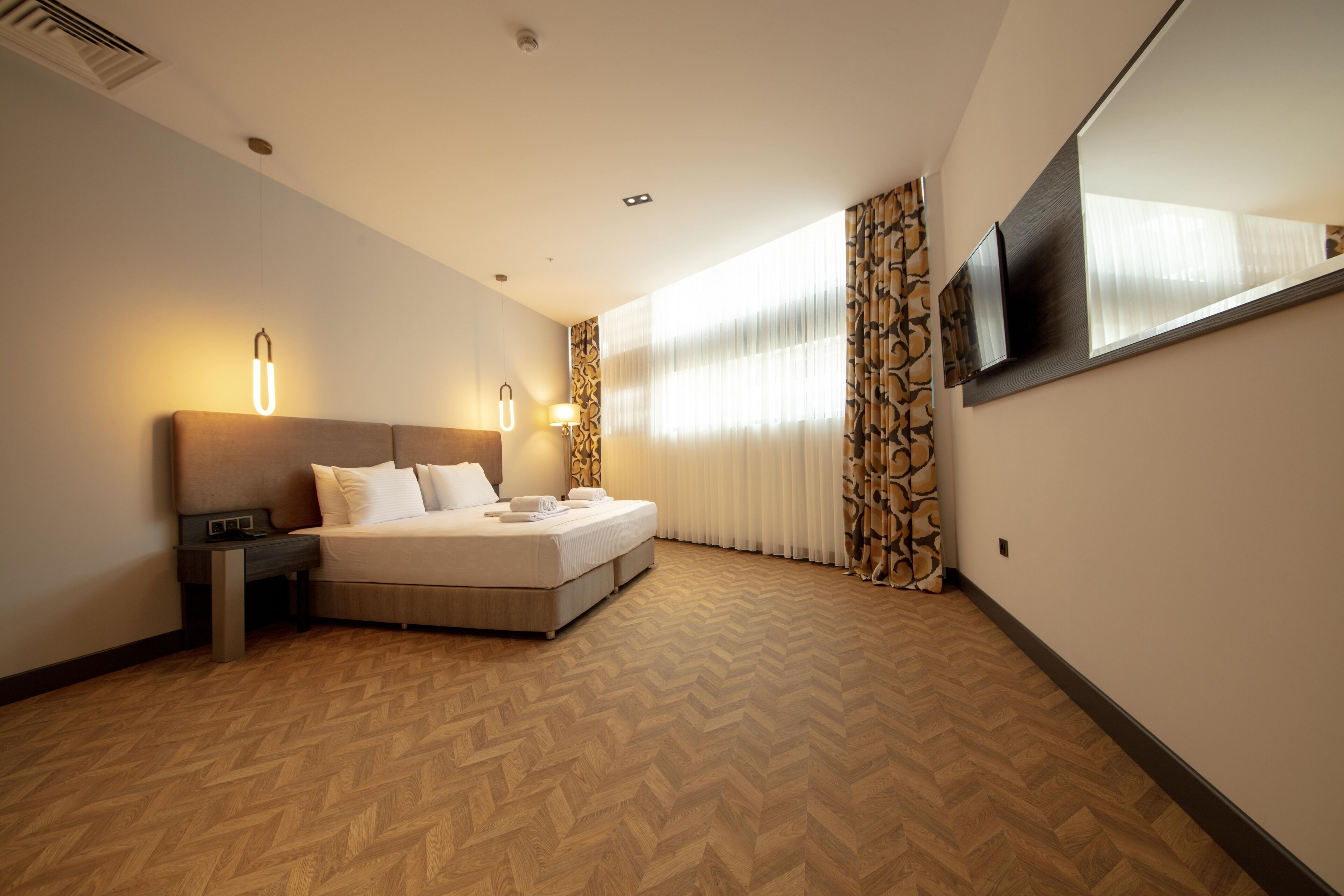 V Center Hotel
