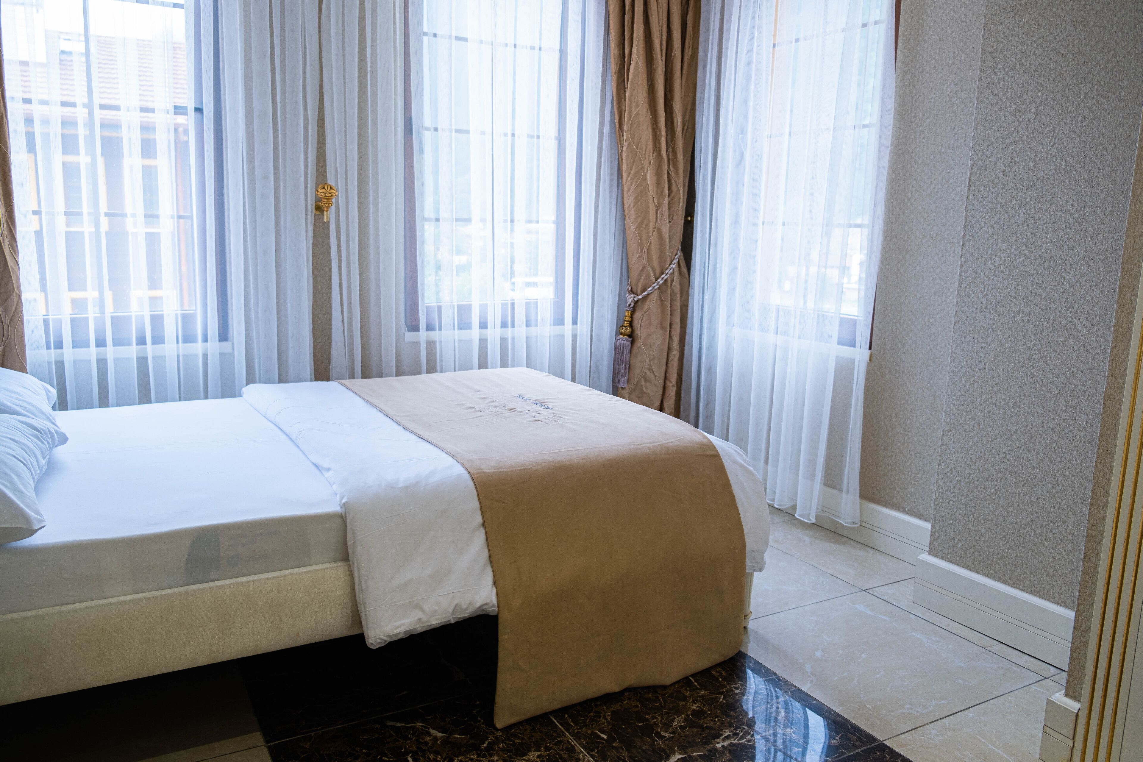 Flora Uzungol Resort Hotel