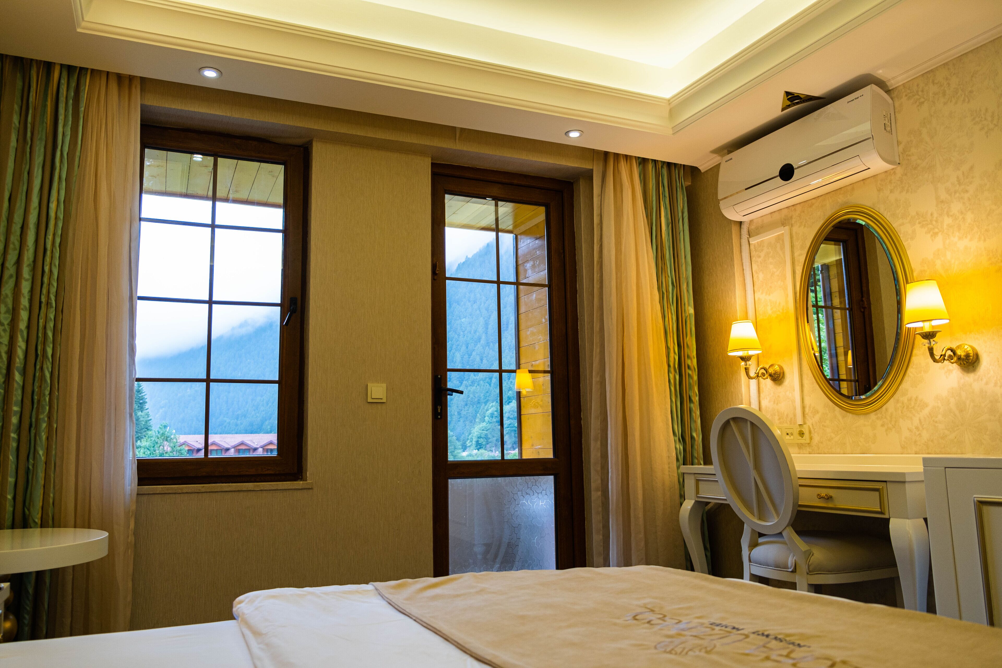 Flora Uzungol Resort Hotel