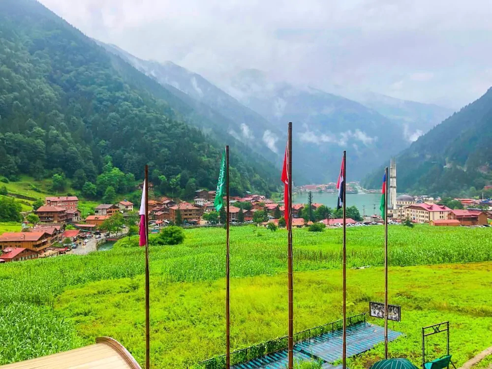 Grand Ozturk Uzungol