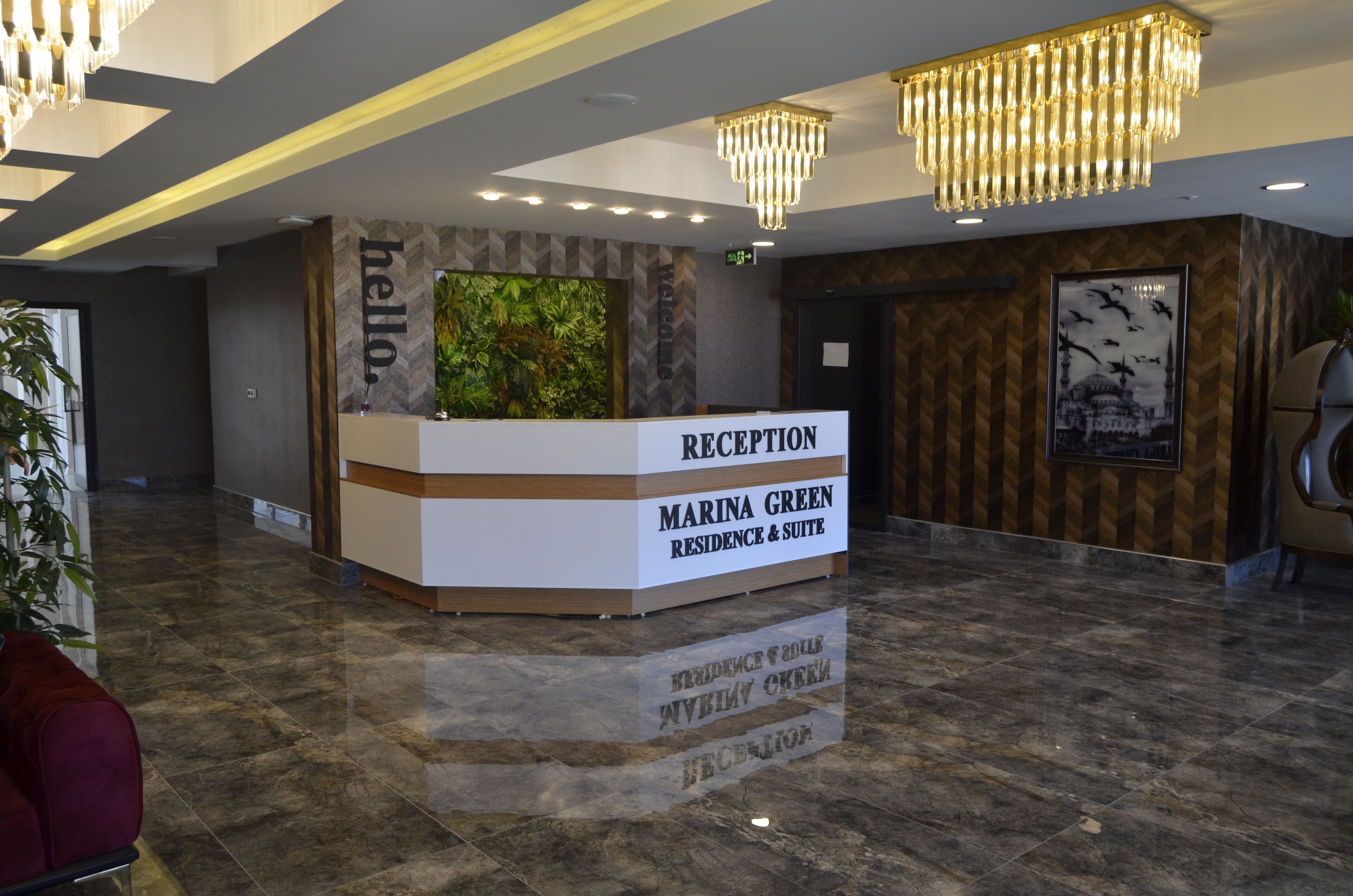 Marina Green Suit Hotel