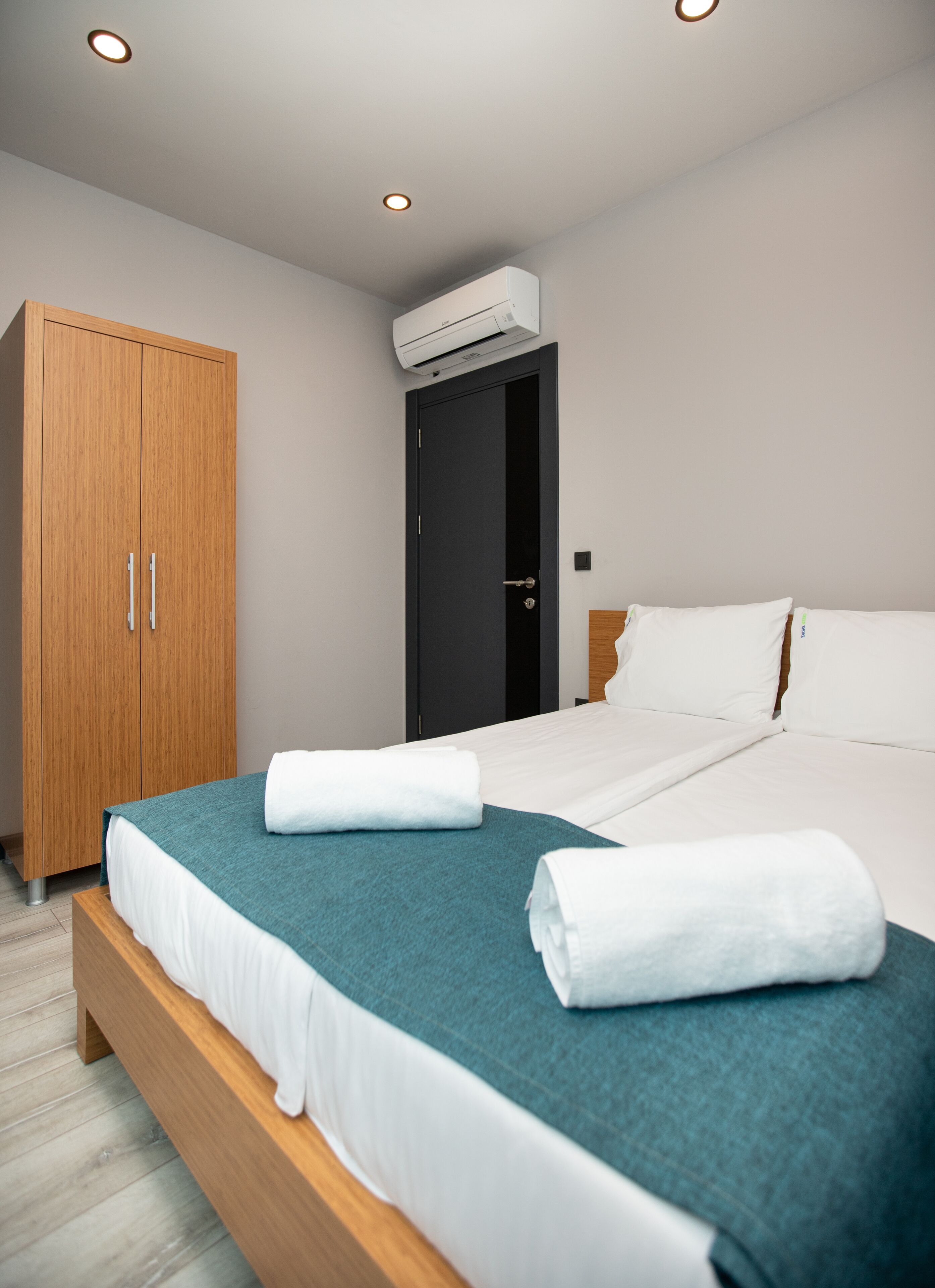 Marina Green Suit Hotel