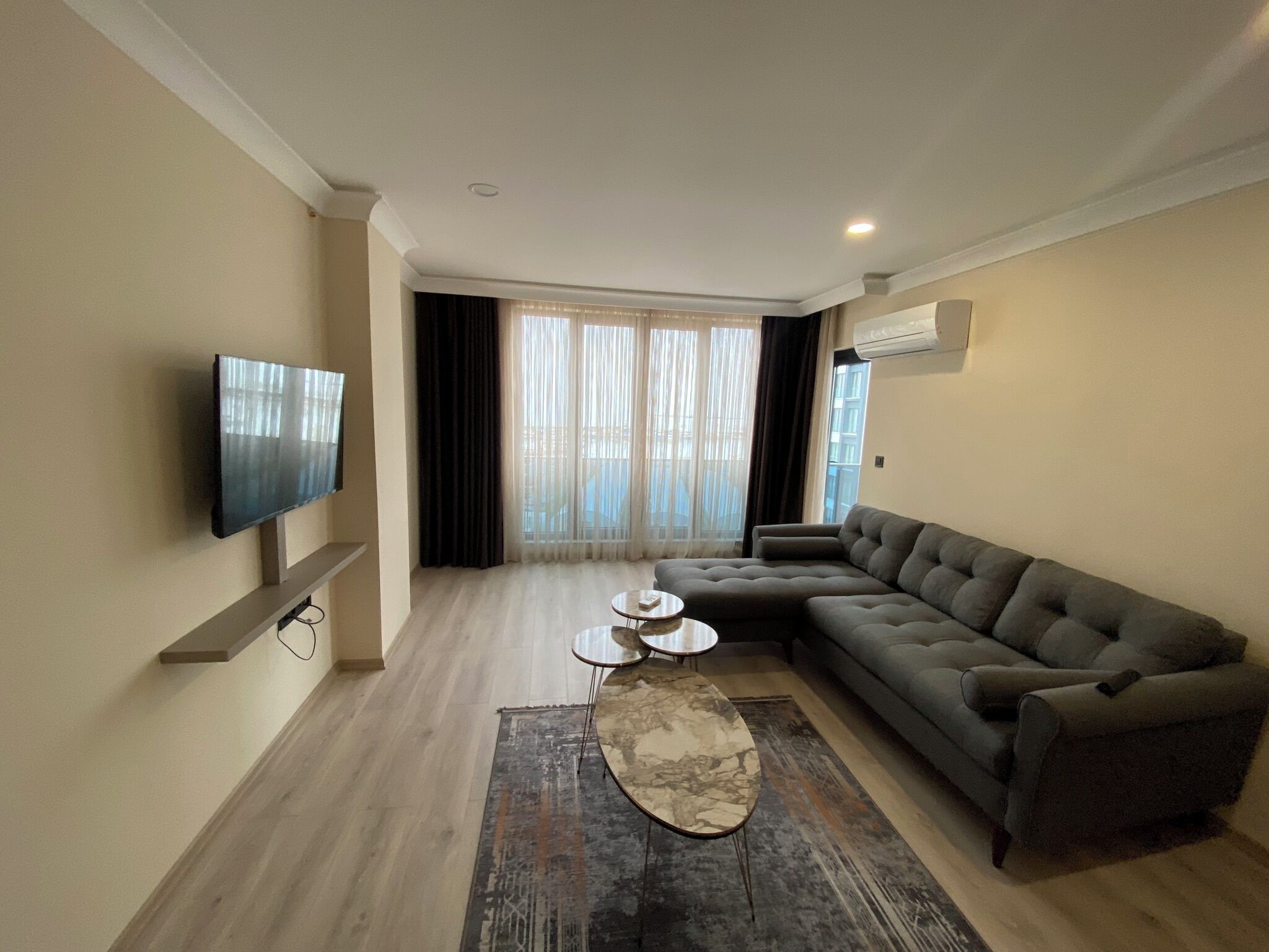 Rena Grand Hotel