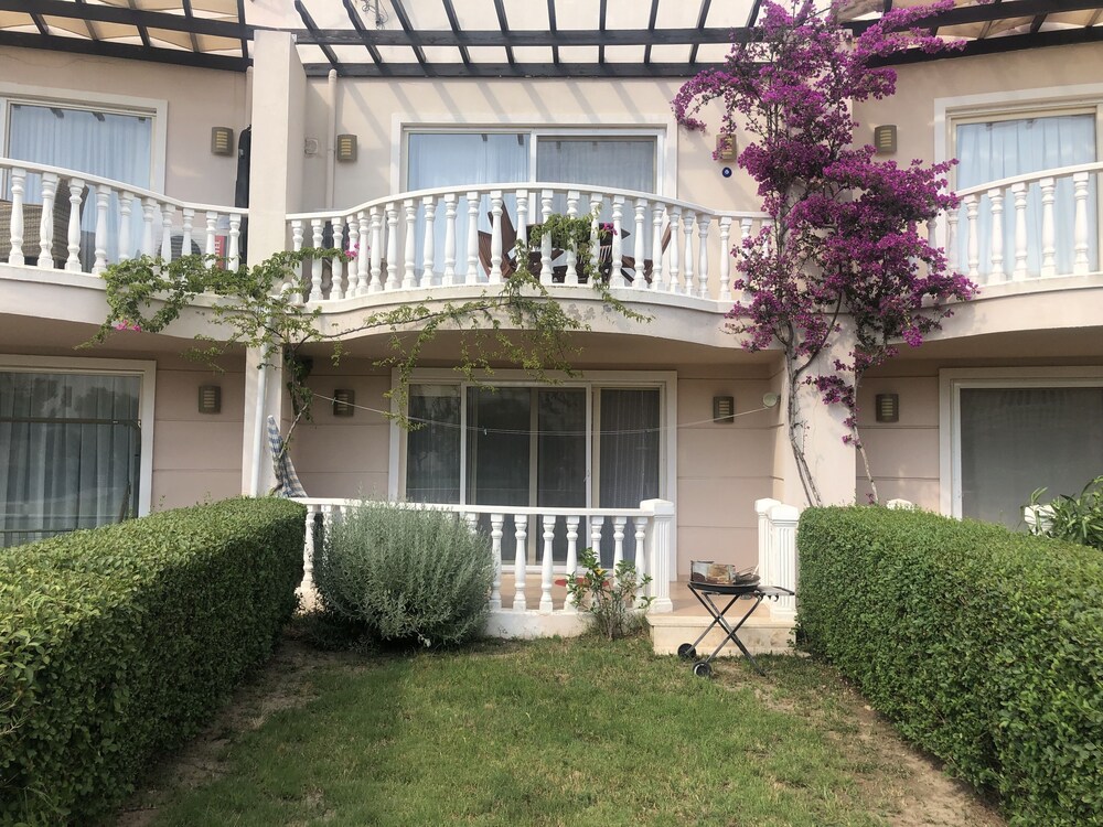 Flamingo Country Club