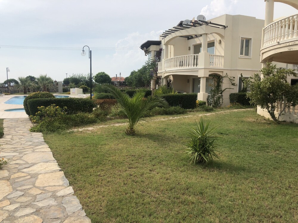 Flamingo Country Club