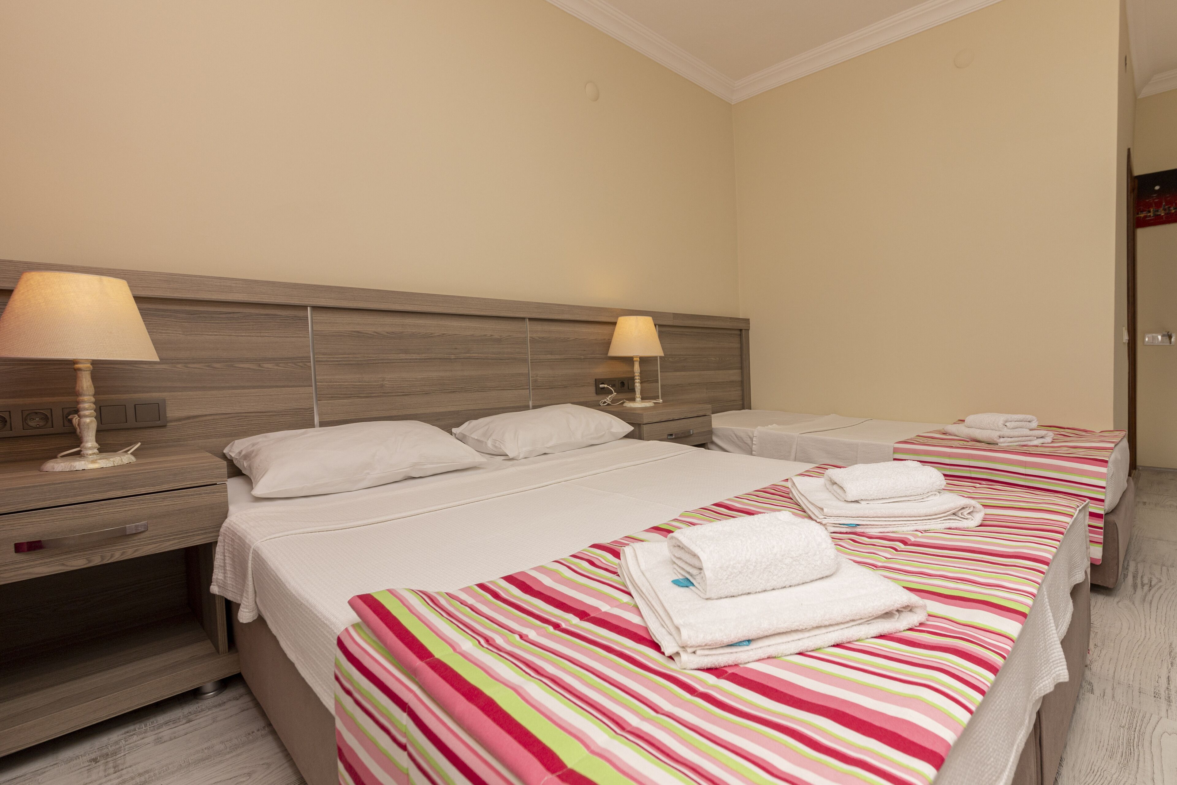 Ali’s Hotel Restaurant Beach