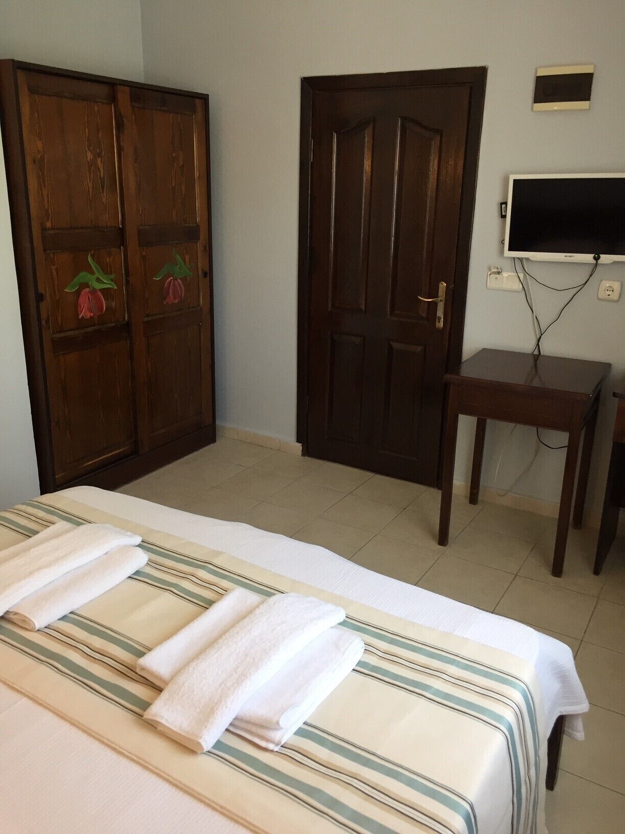 Ali’s Hotel Restaurant Beach