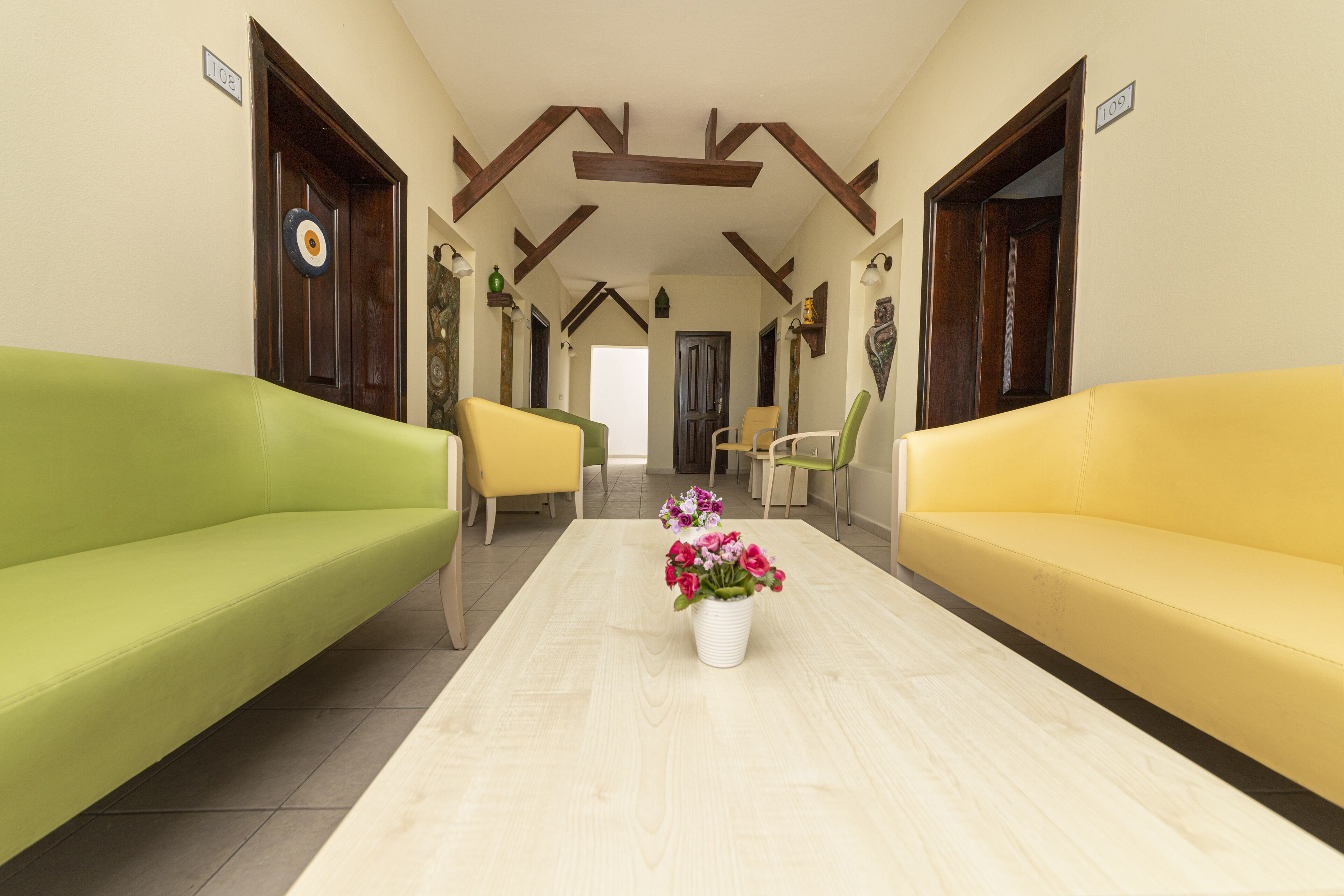 Ali’s Hotel Restaurant Beach