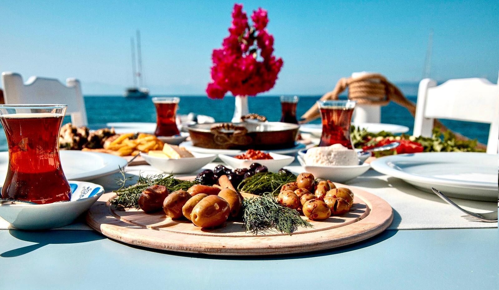 Ali’s Hotel Restaurant Beach