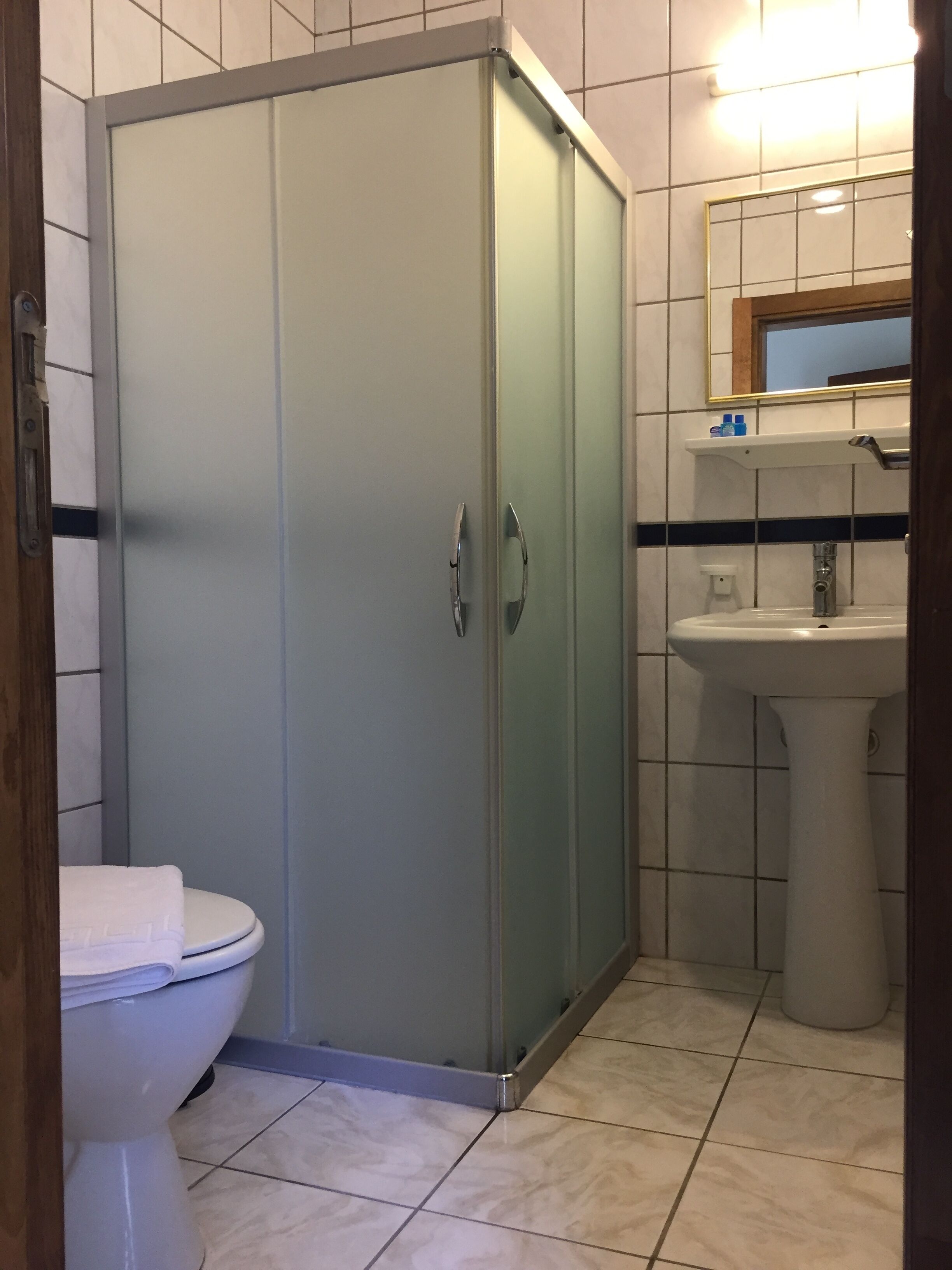 Ali’s Hotel Restaurant Beach