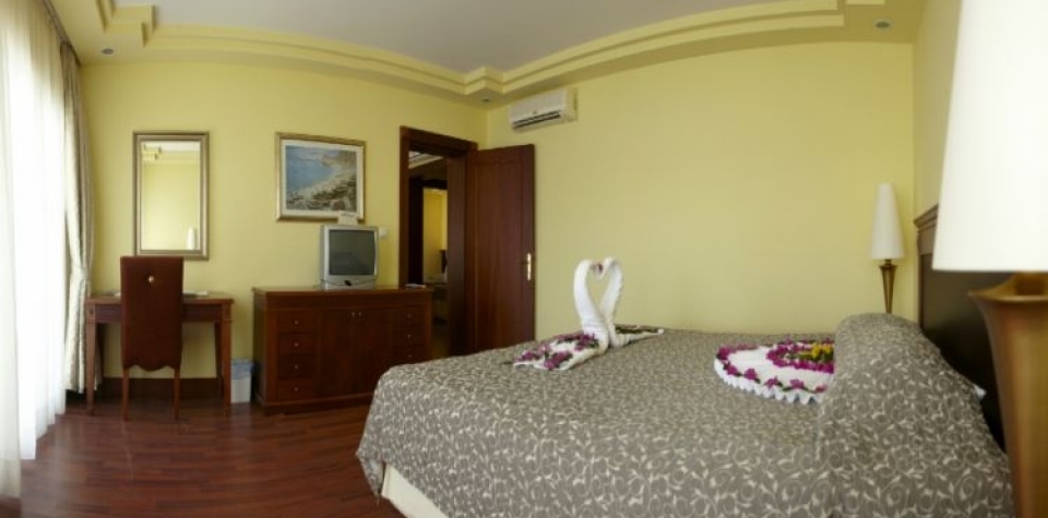 Bodrum Holiday Resort & Spa