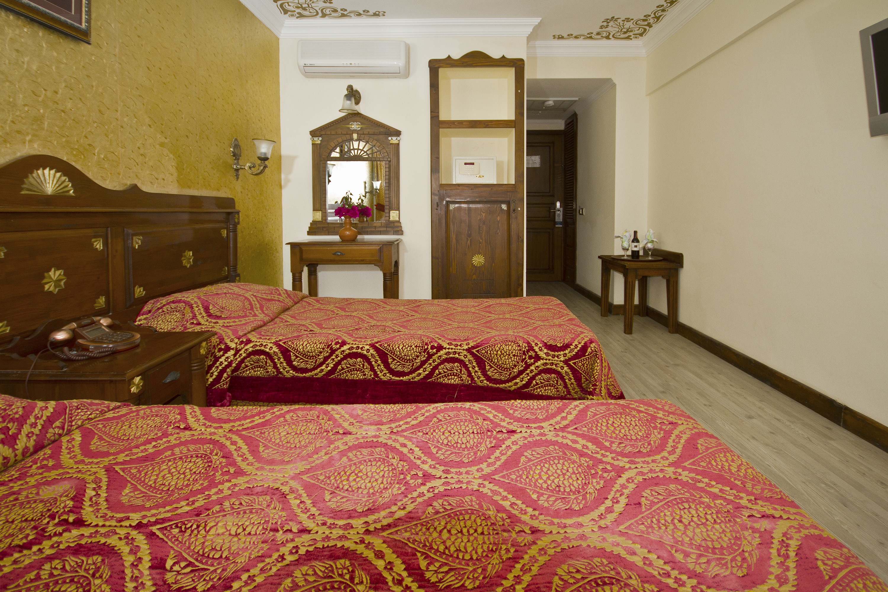 Costa Bitezhan Hotel