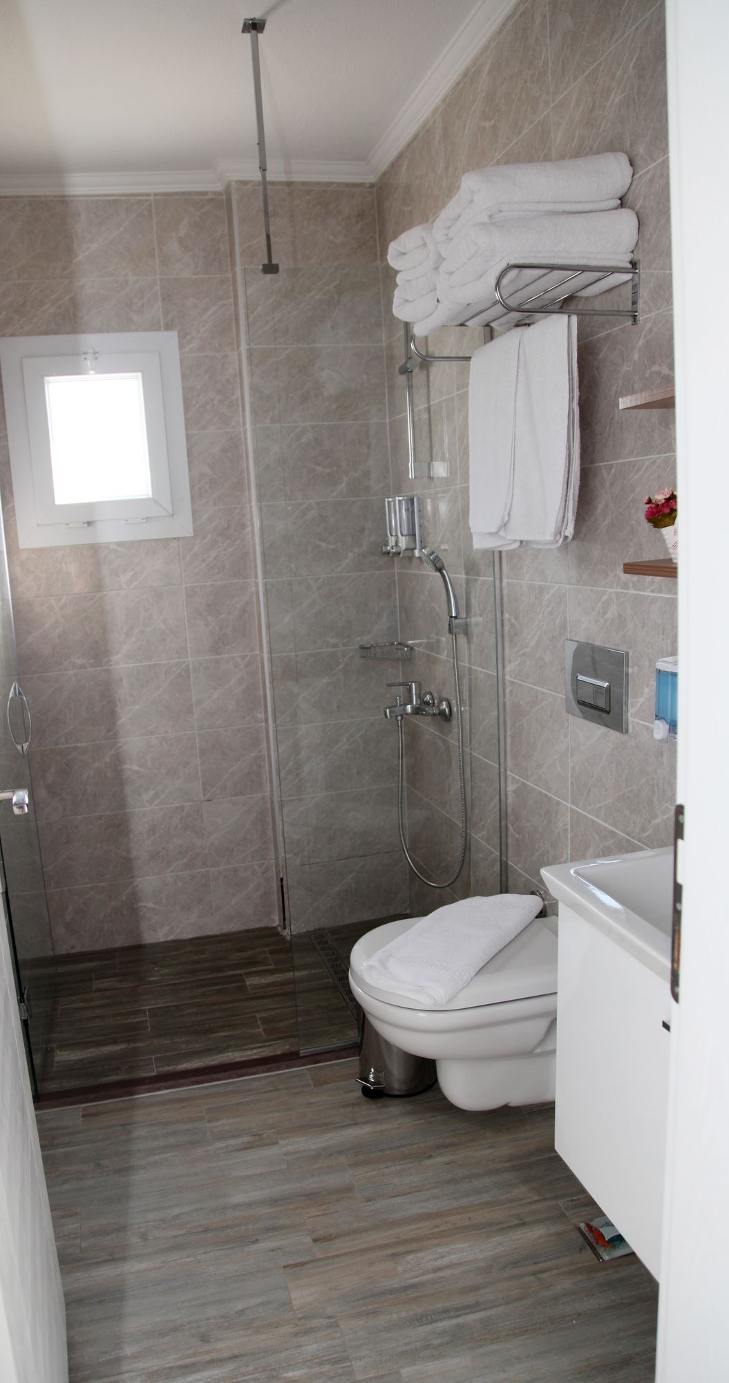 Dibek Homes Villa & Hotel