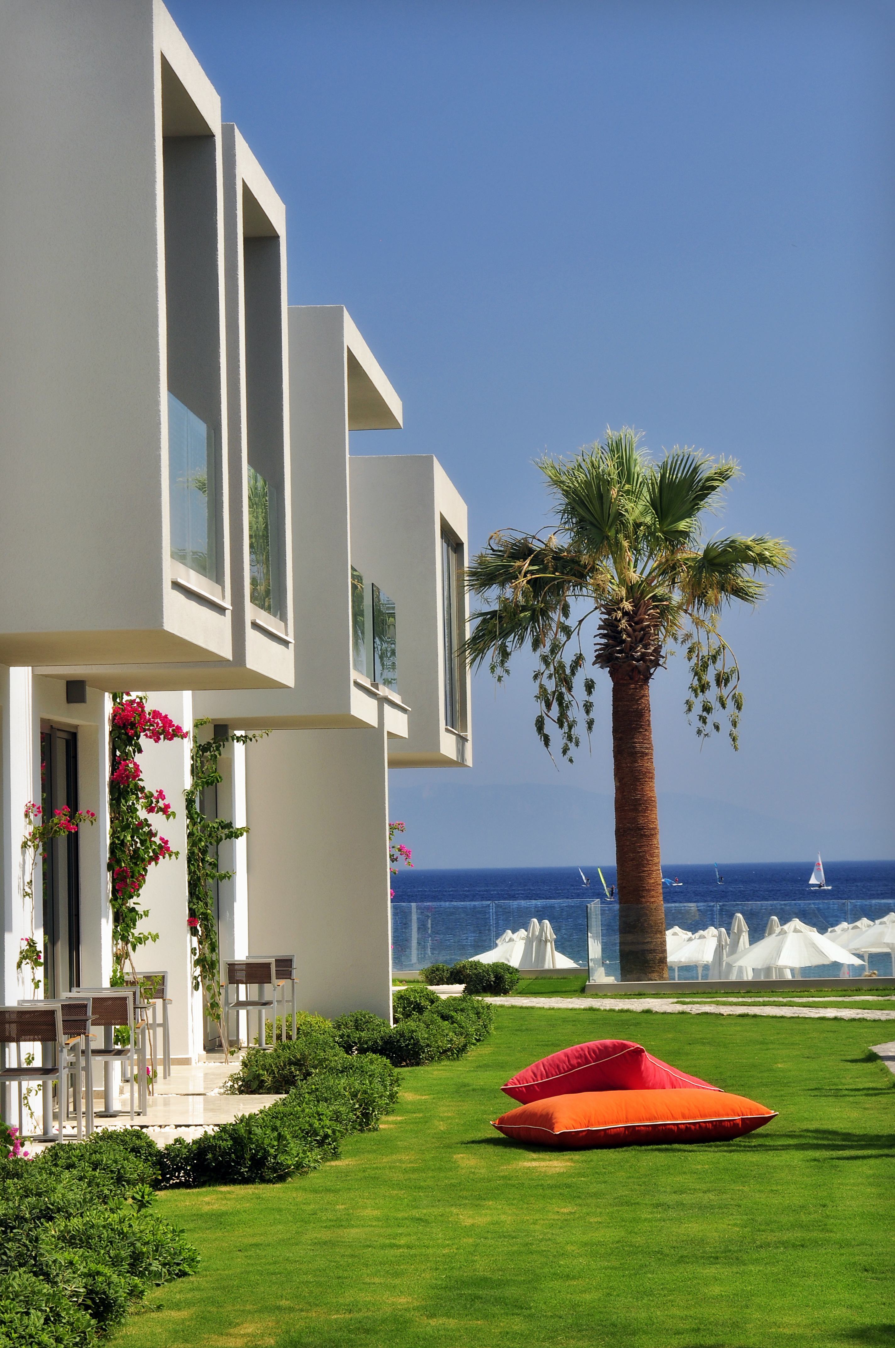 Luga Boutique Hotel  -  Beach & Restaurant