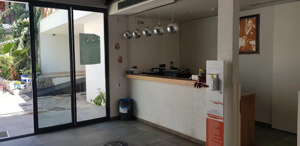 Mausolos Beach Hotel