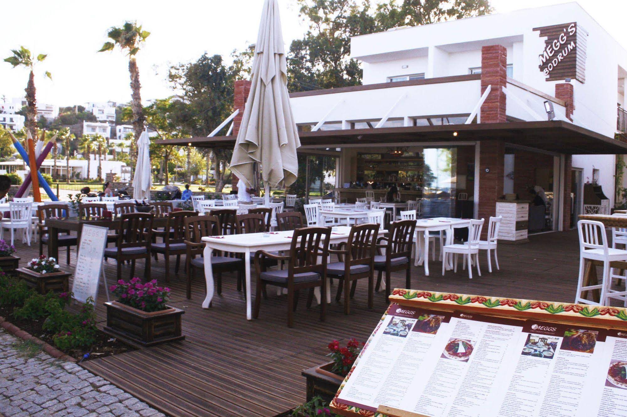 Meggs Otel & Beach Restaurant