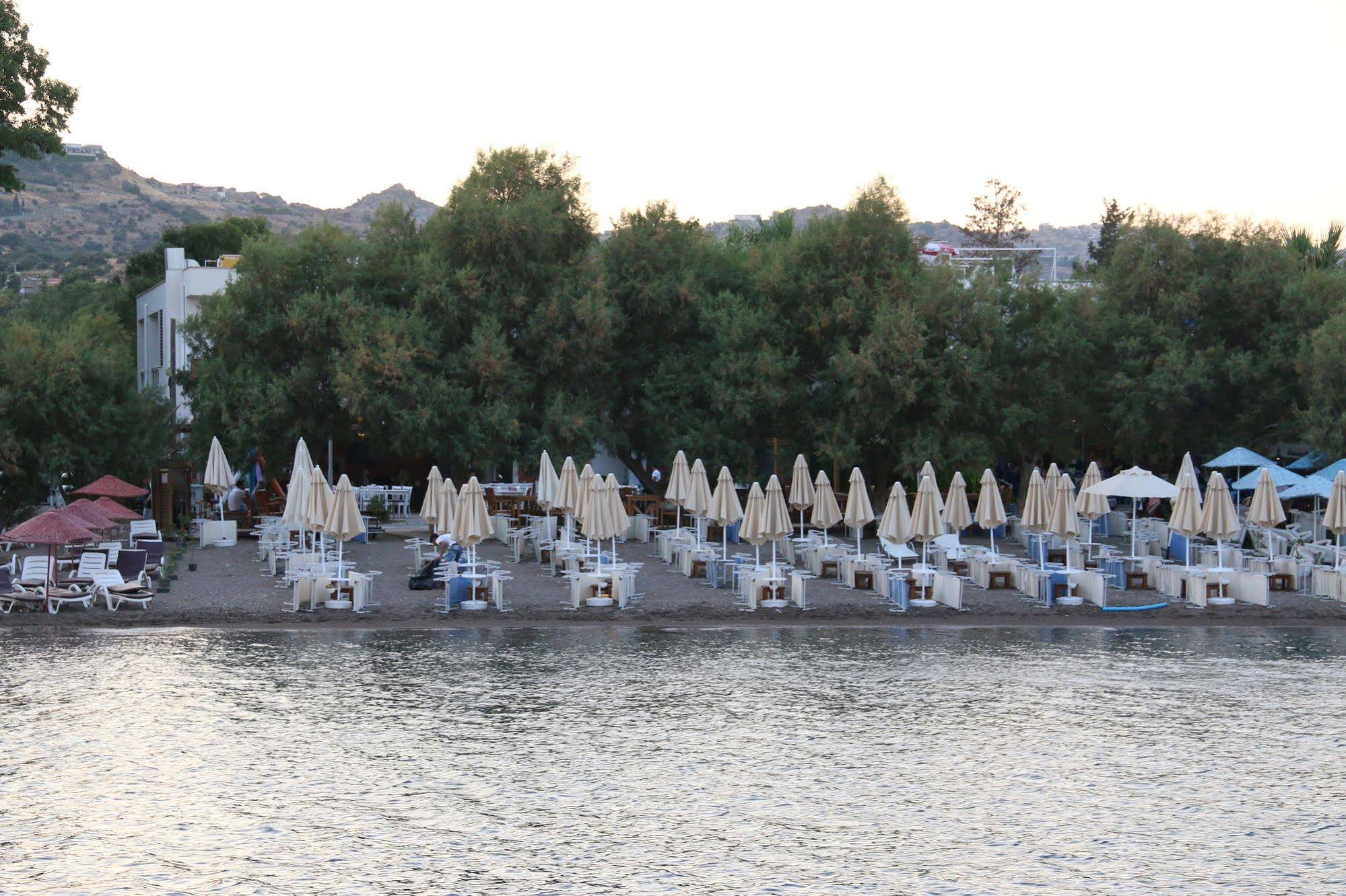 Meggs Otel & Beach Restaurant