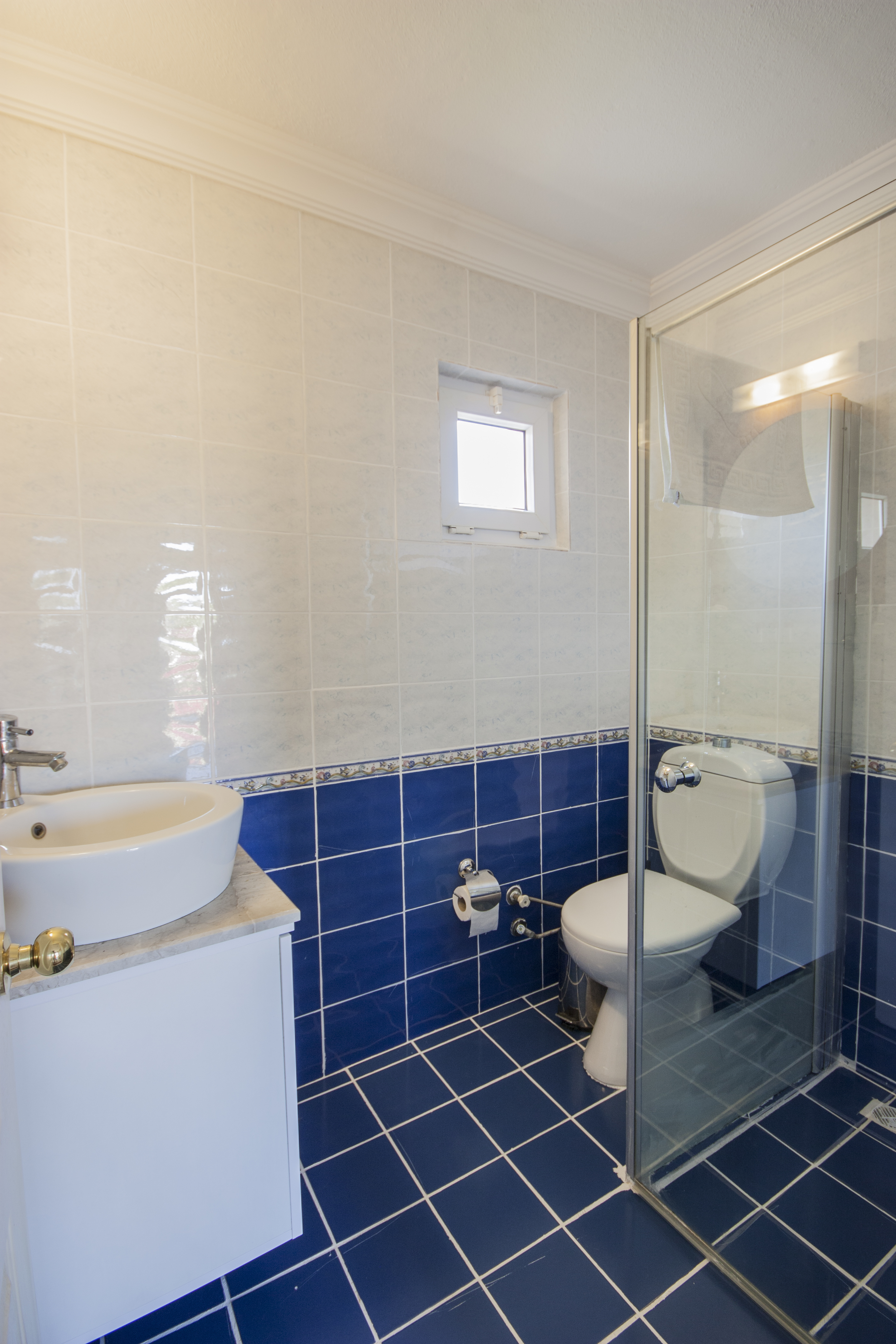 Moonshine Hotel & Suites