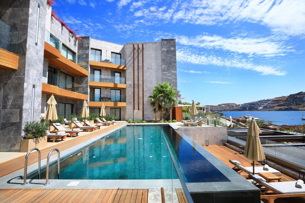 Mare Deluxe Residence