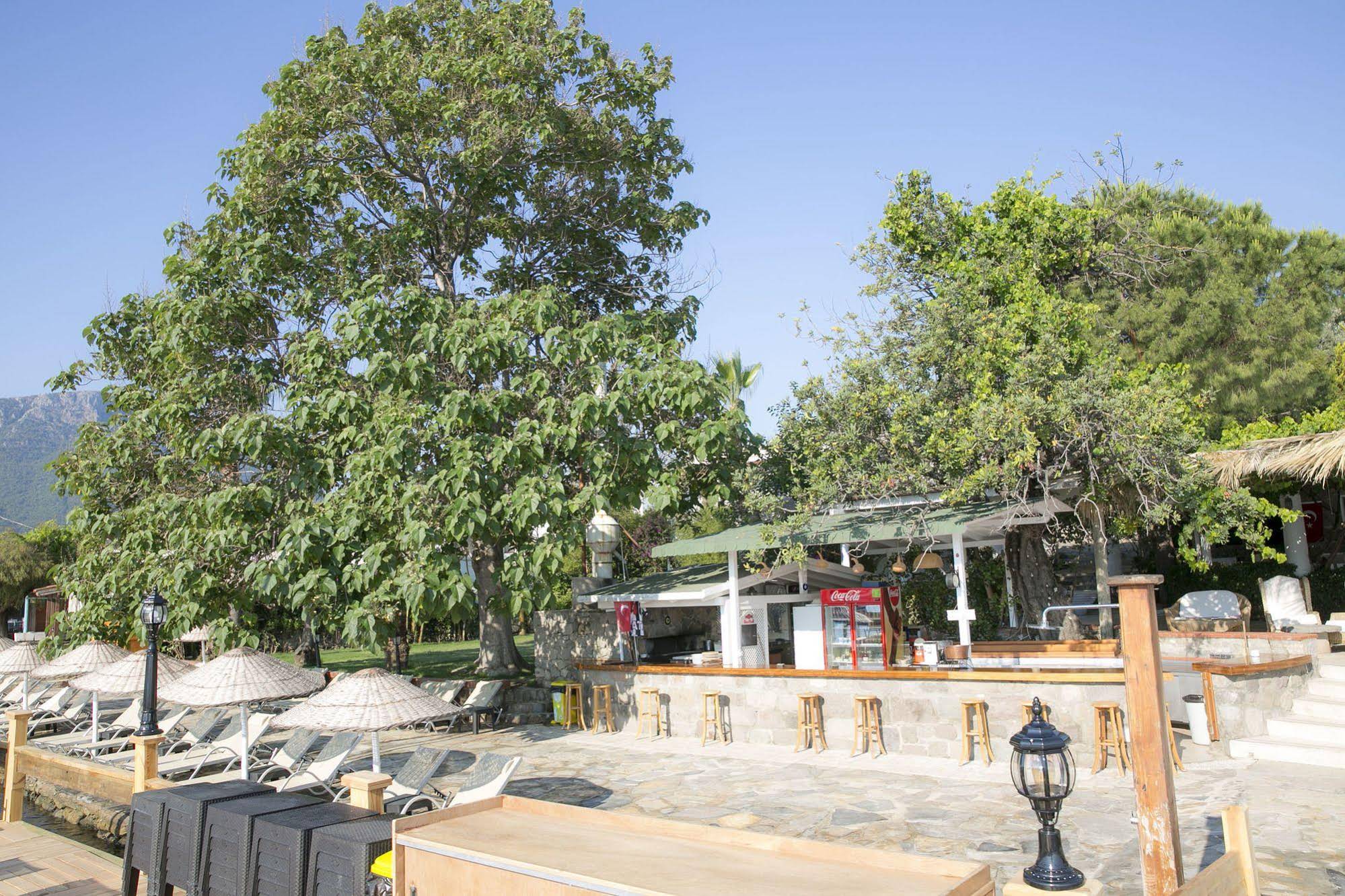 Karianda Hotel