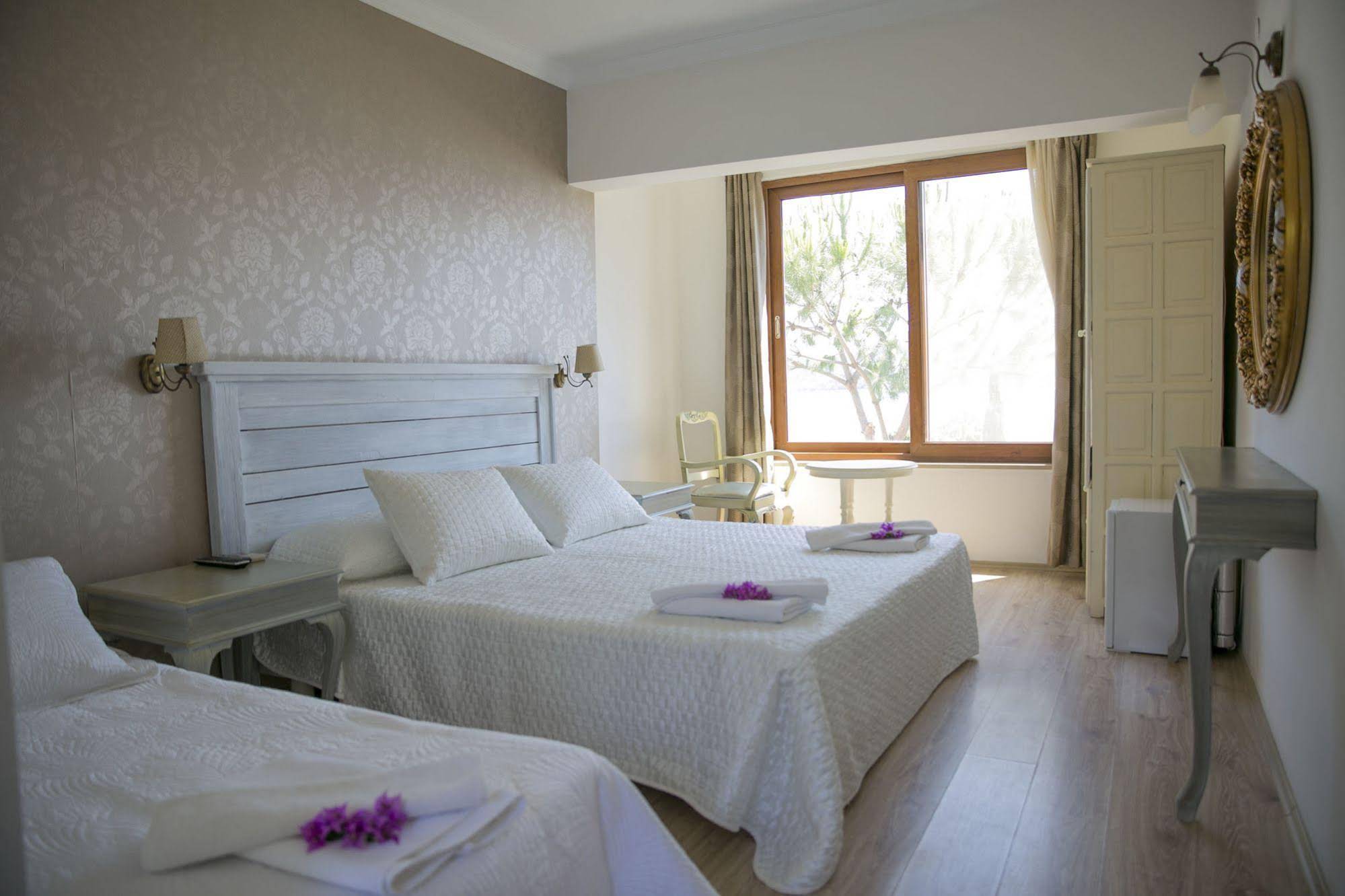 Karianda Hotel