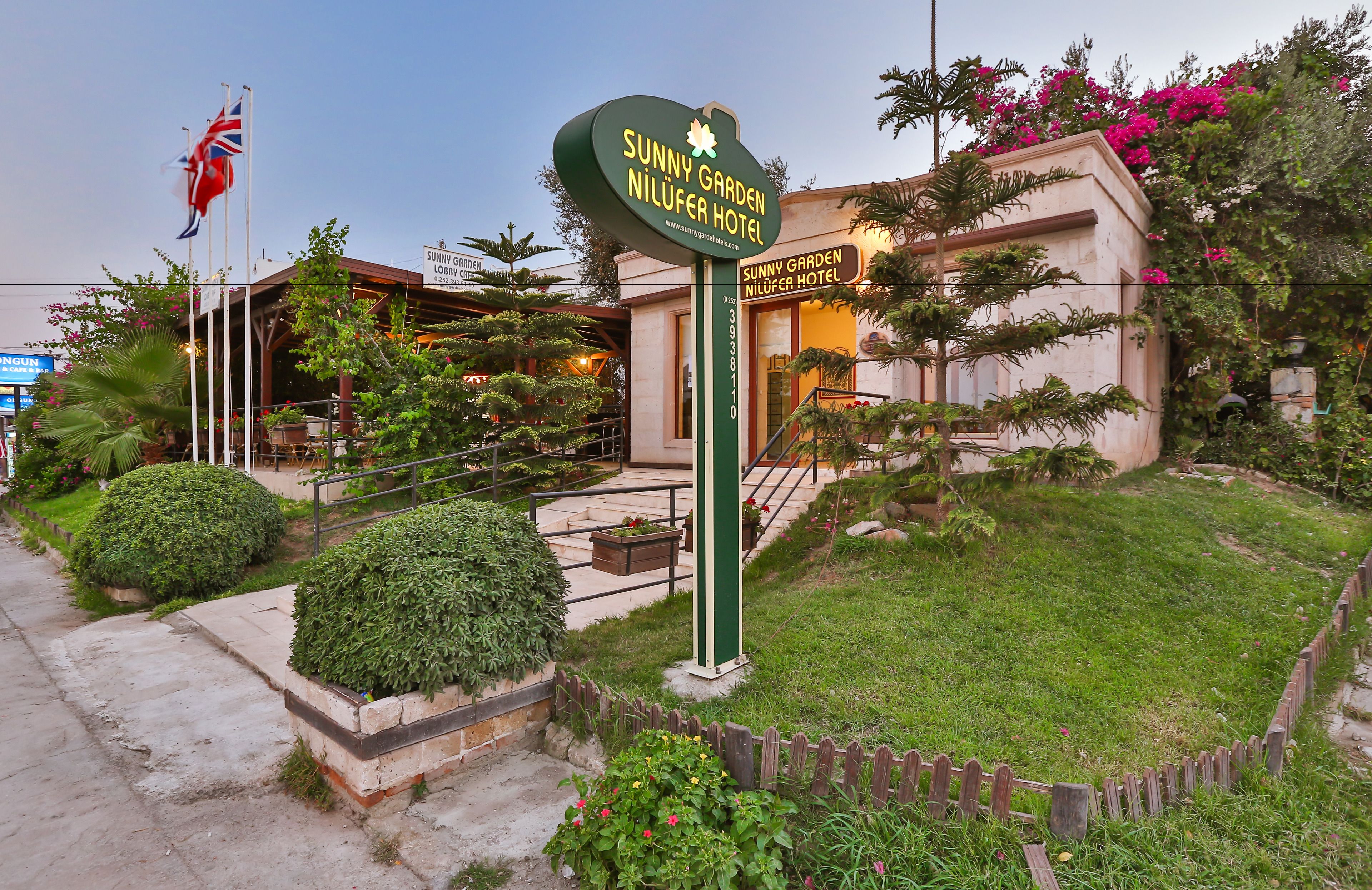 Mare Garden Hotel