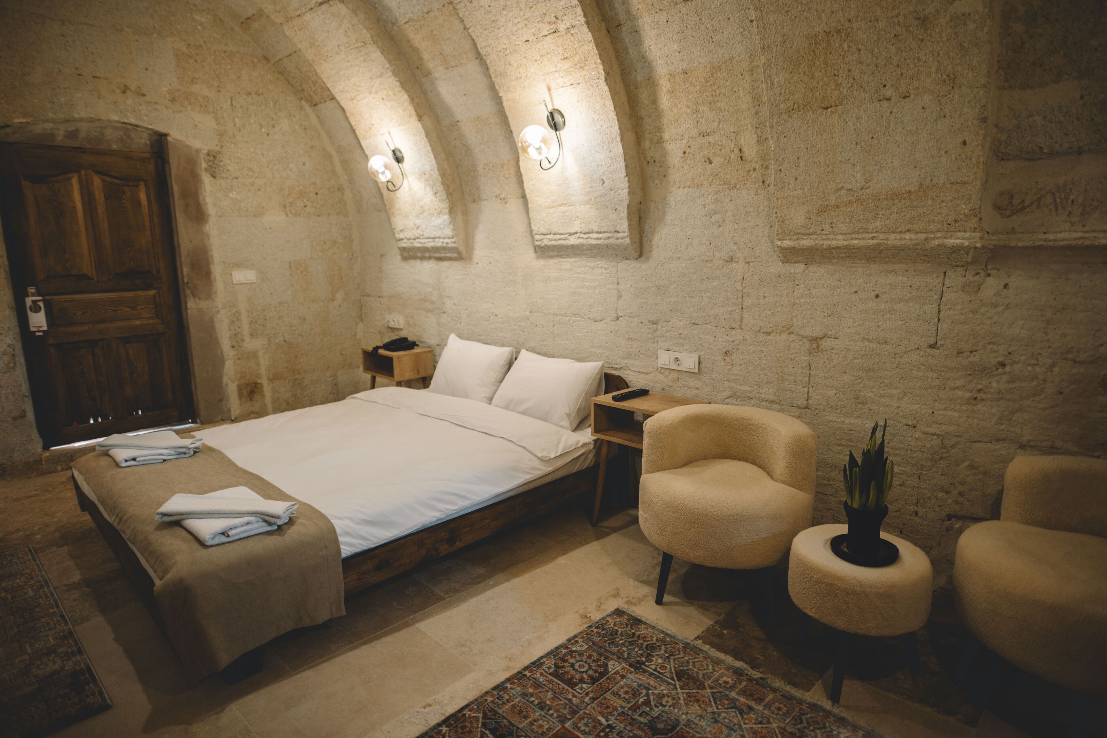Daphne Cave Hotel
