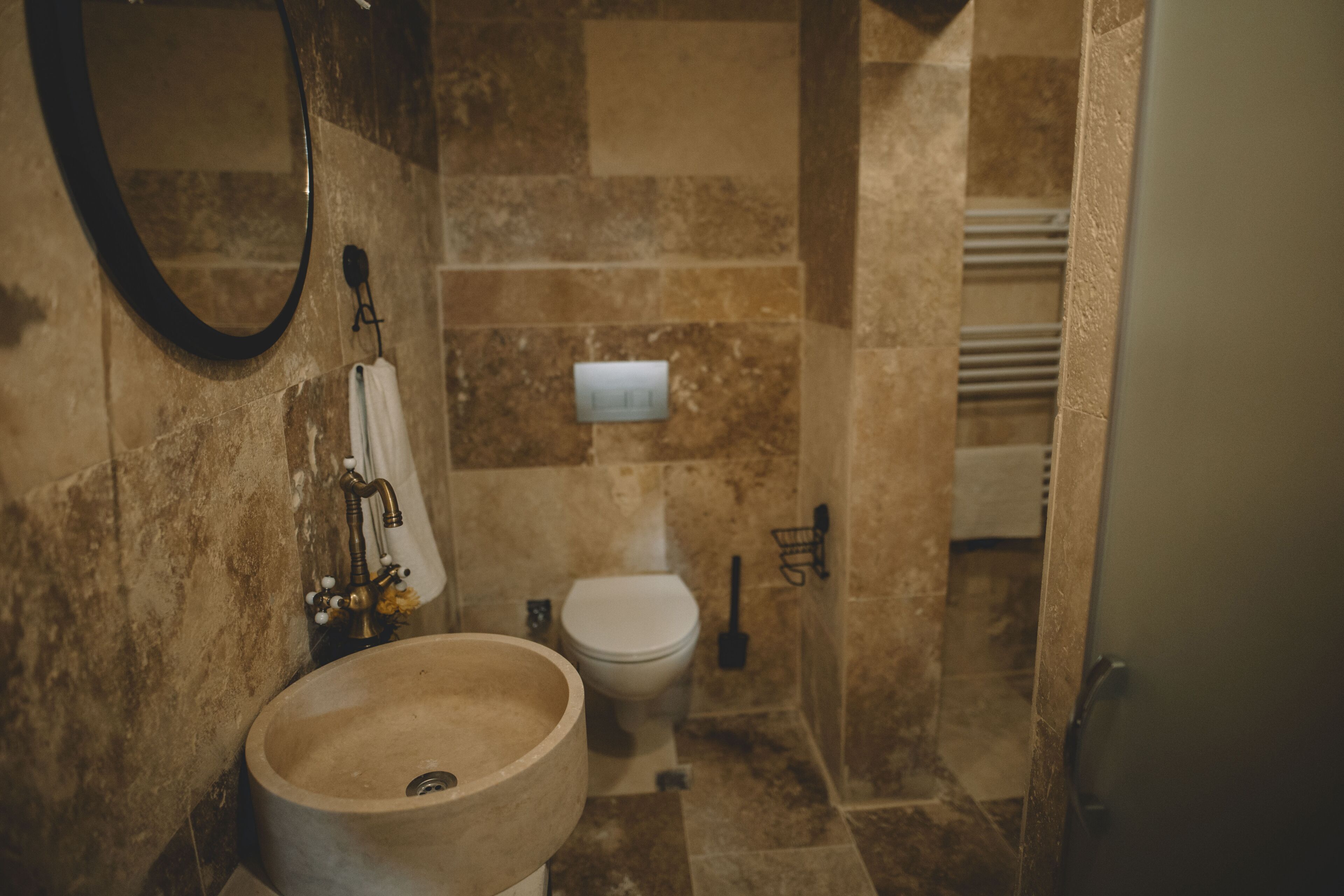 Daphne Cave Hotel