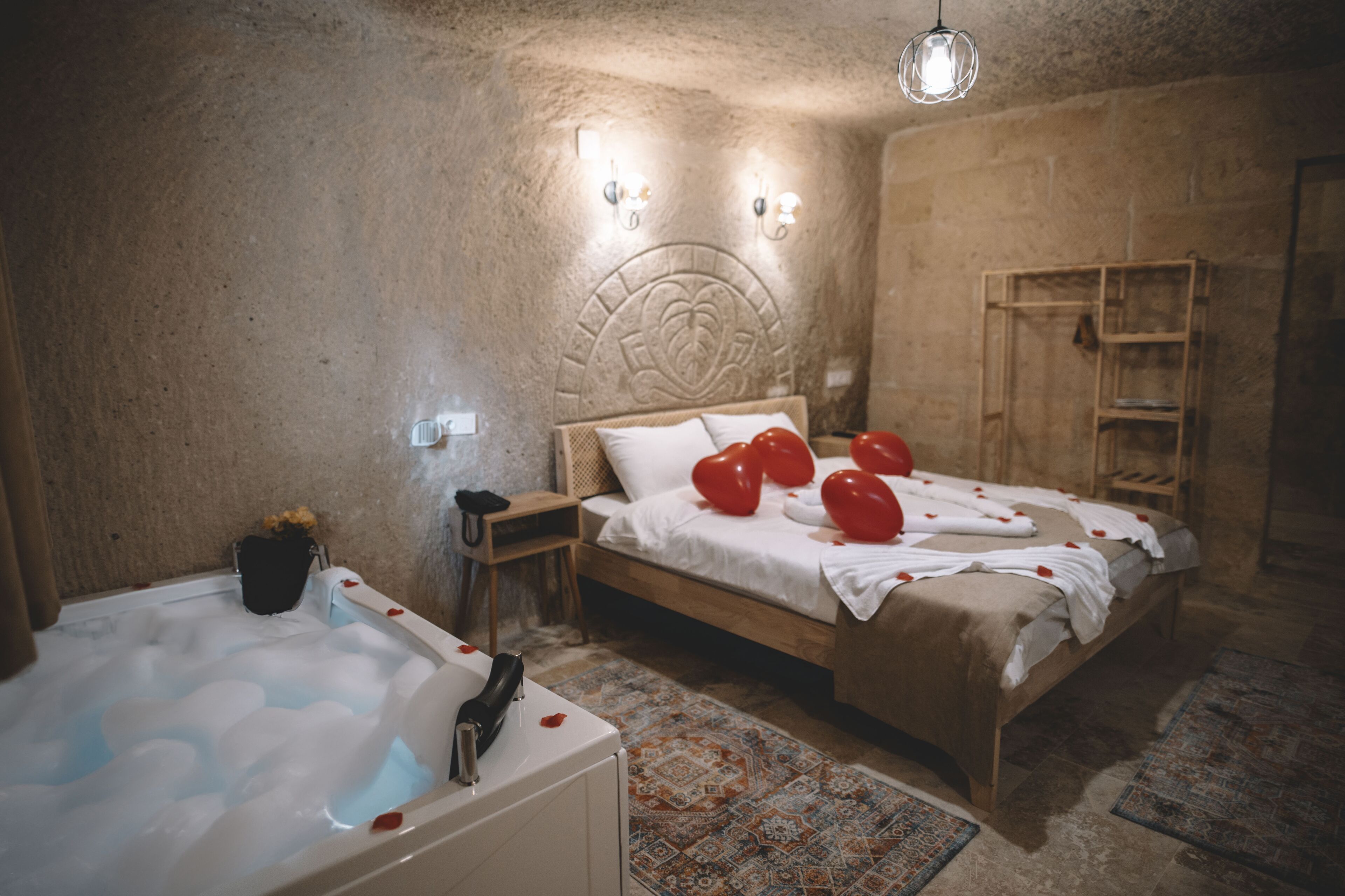Daphne Cave Hotel