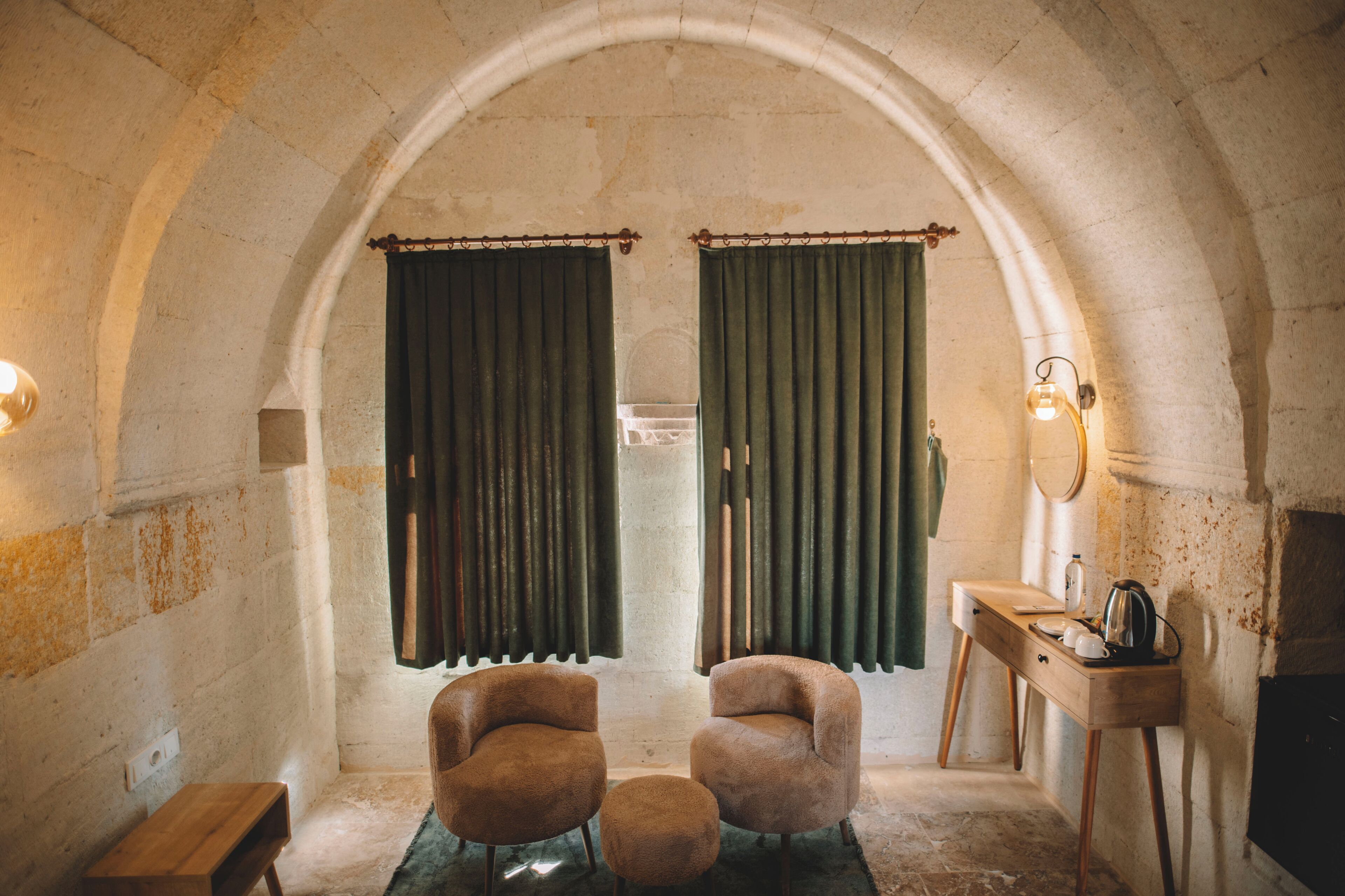 Daphne Cave Hotel